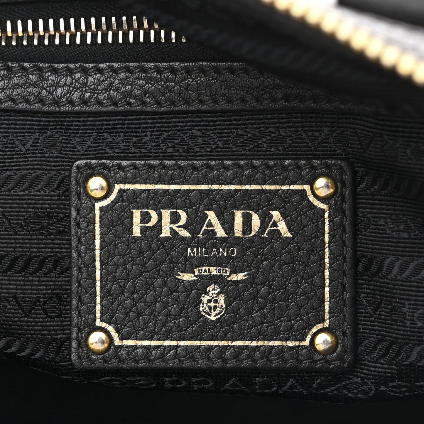 Vitello Daino Shopping Satchel Black
