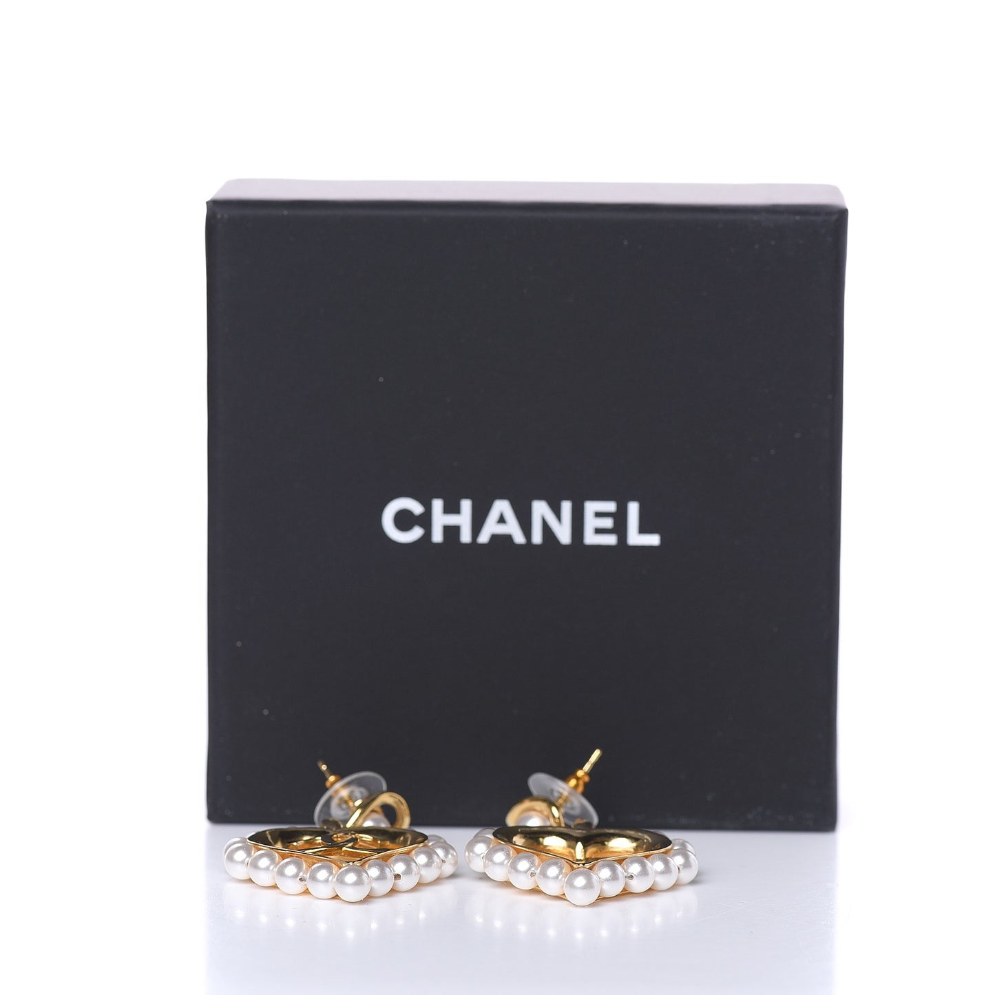 Pearl Heart CC Drop Earrings Gold