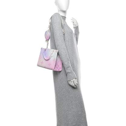 Louis Vuitton Monogram Giant Spring In The City Onthego PM Sunrise Pastel 2 of 10