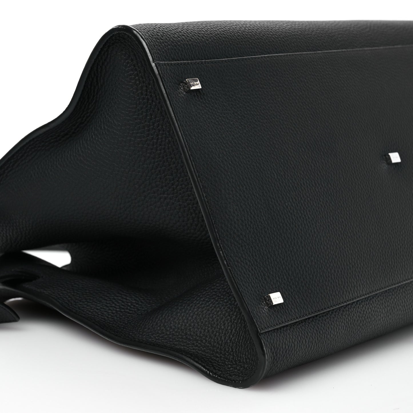 Grained Calfskin Soft Margaux 17 Black