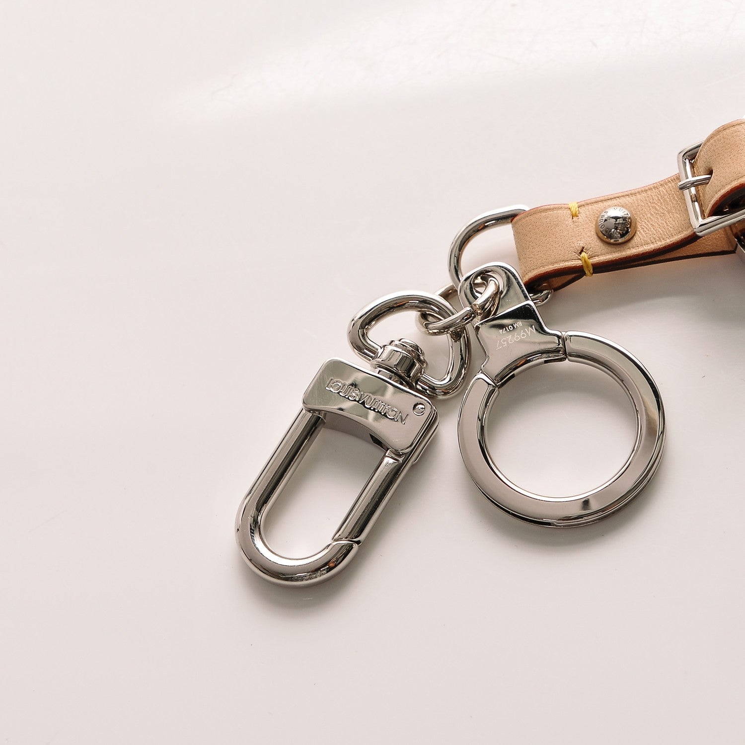 Louis Vuitton Metal Luggage Tag Key Holder Silver 3 of 5
