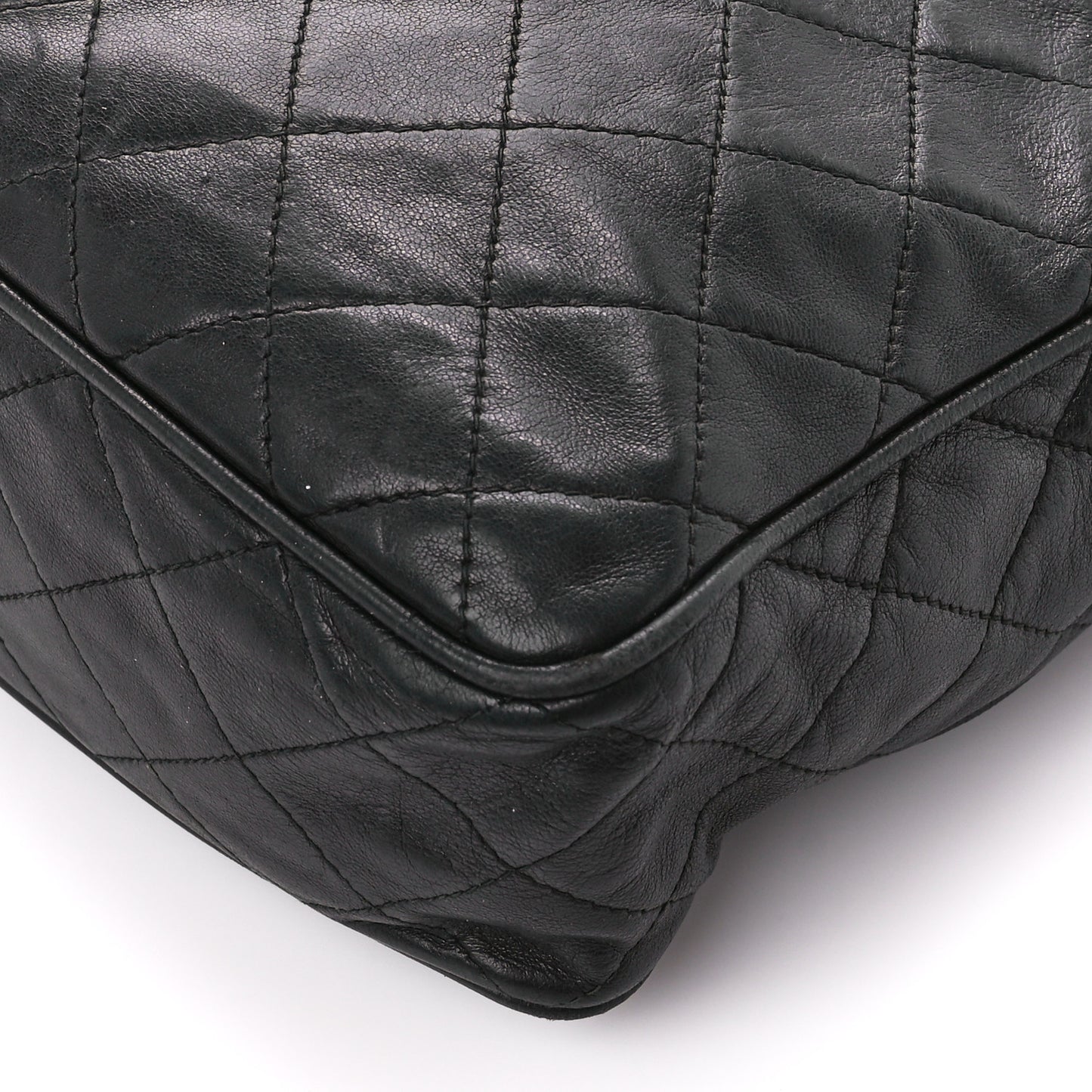 Lambskin Quilted Tassel Camera Case Black