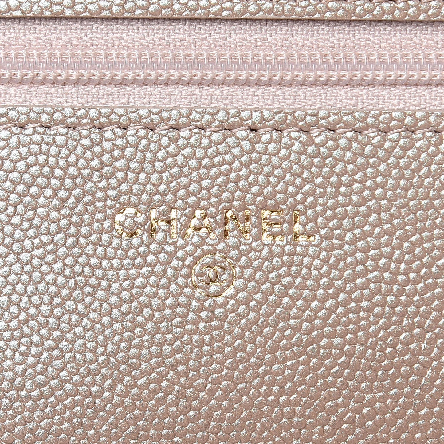 Iridescent Caviar Quilted Wallet On Chain WOC Beige