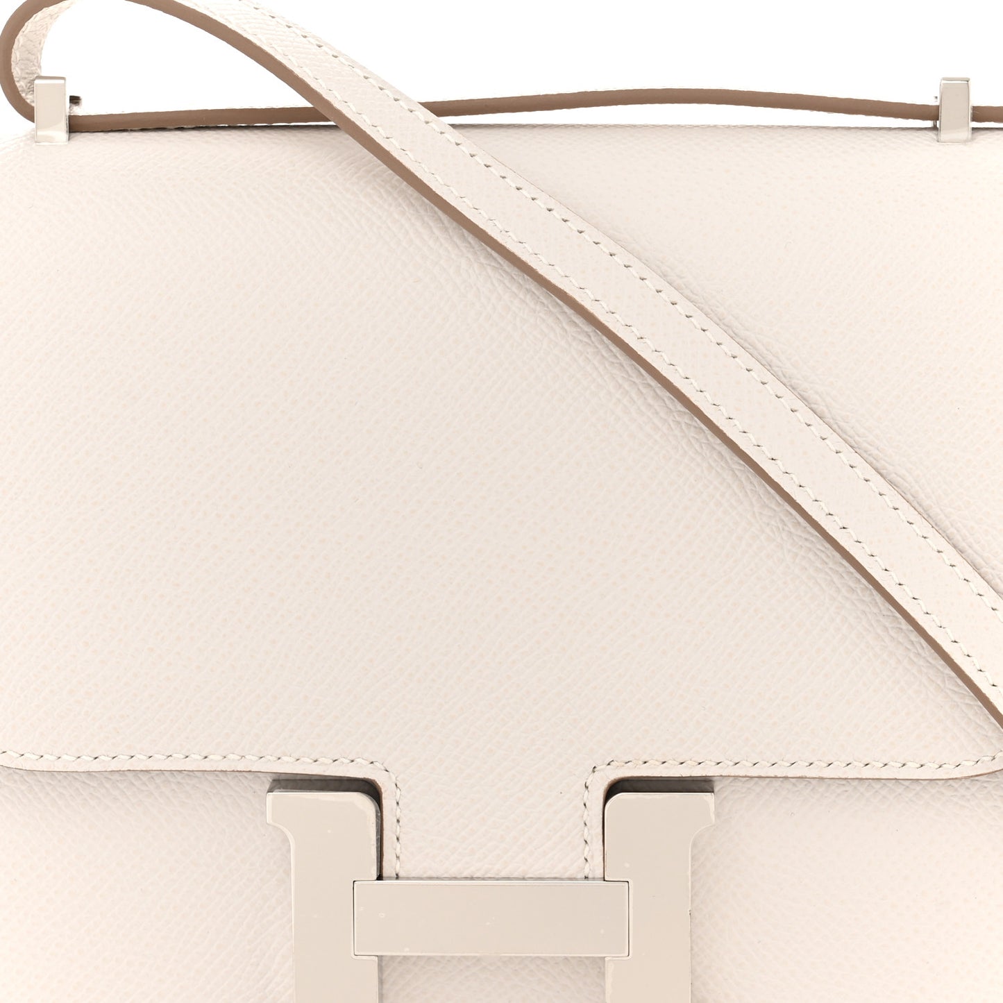 Epsom Constance 18 Gris Pale
