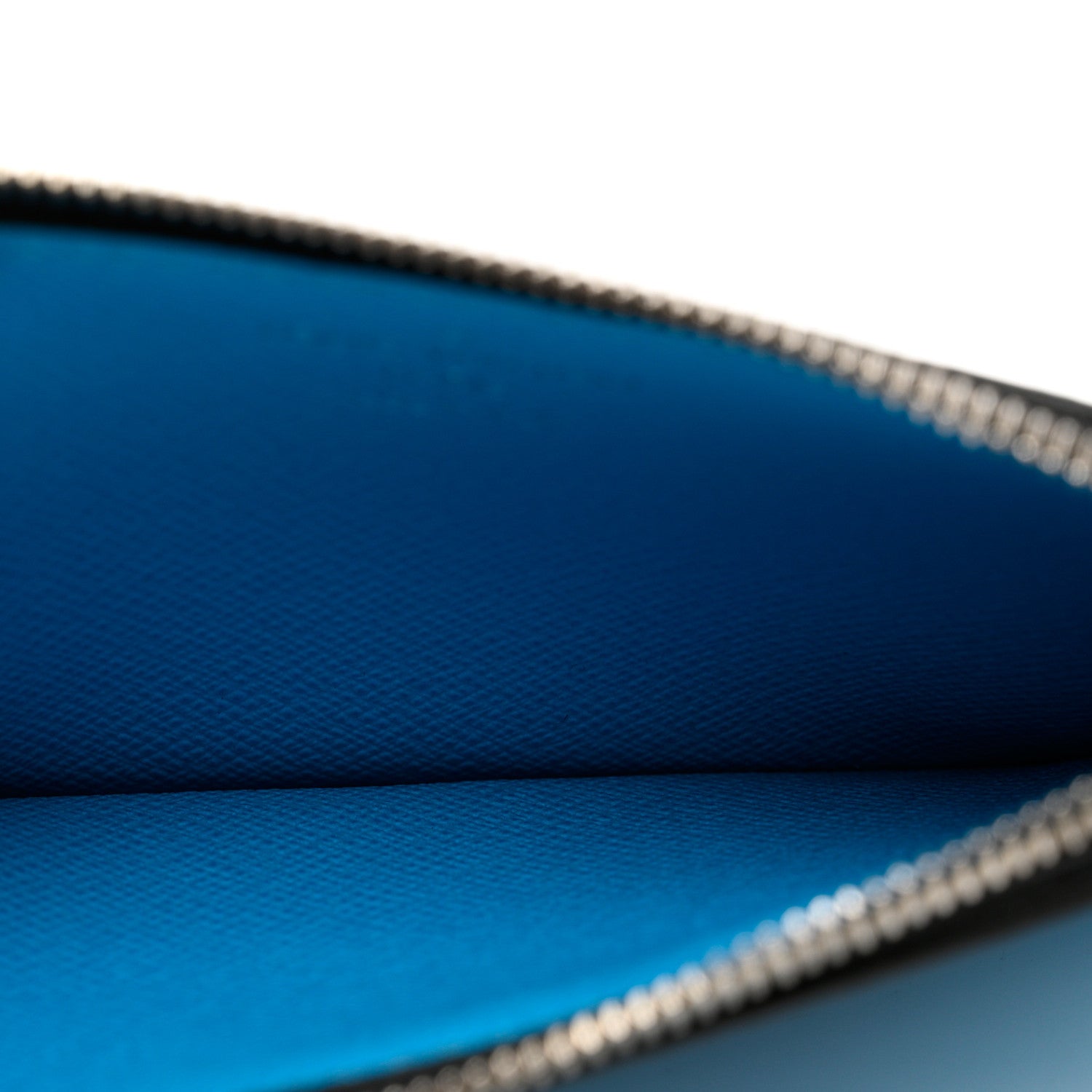 Louis Vuitton Taigarama Coin Card Holder Blue Lagoon 5 of 7