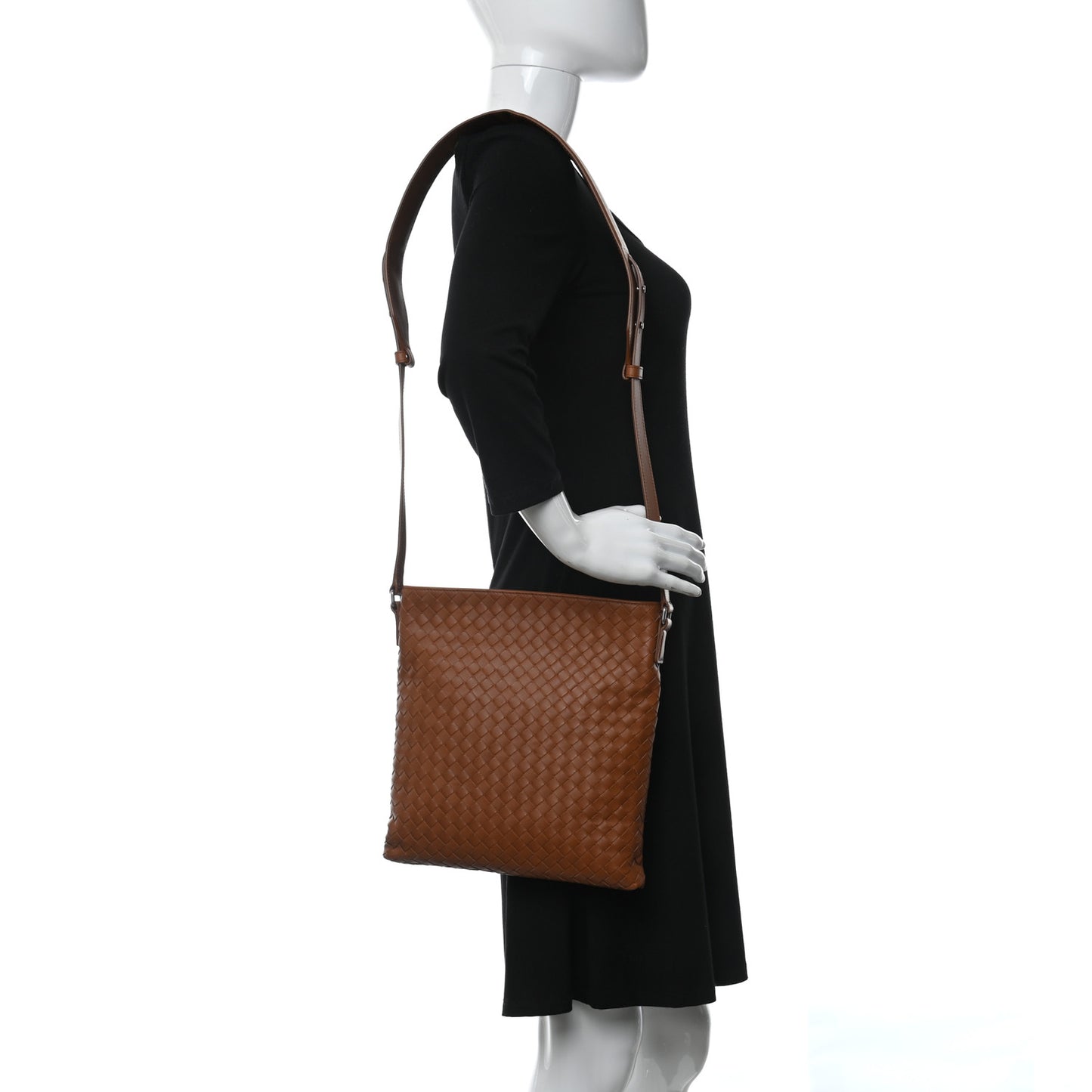 Nappa Intrecciato Flat Messenger Bag Camel