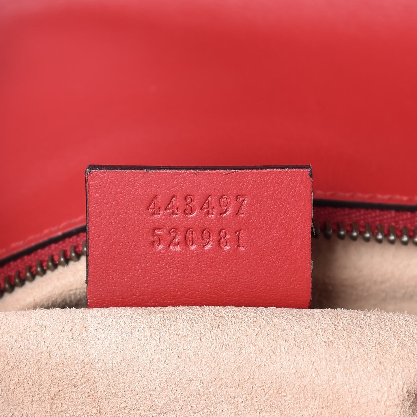 Calfskin Matelasse Small GG Marmont Shoulder Bag Hibiscus Red