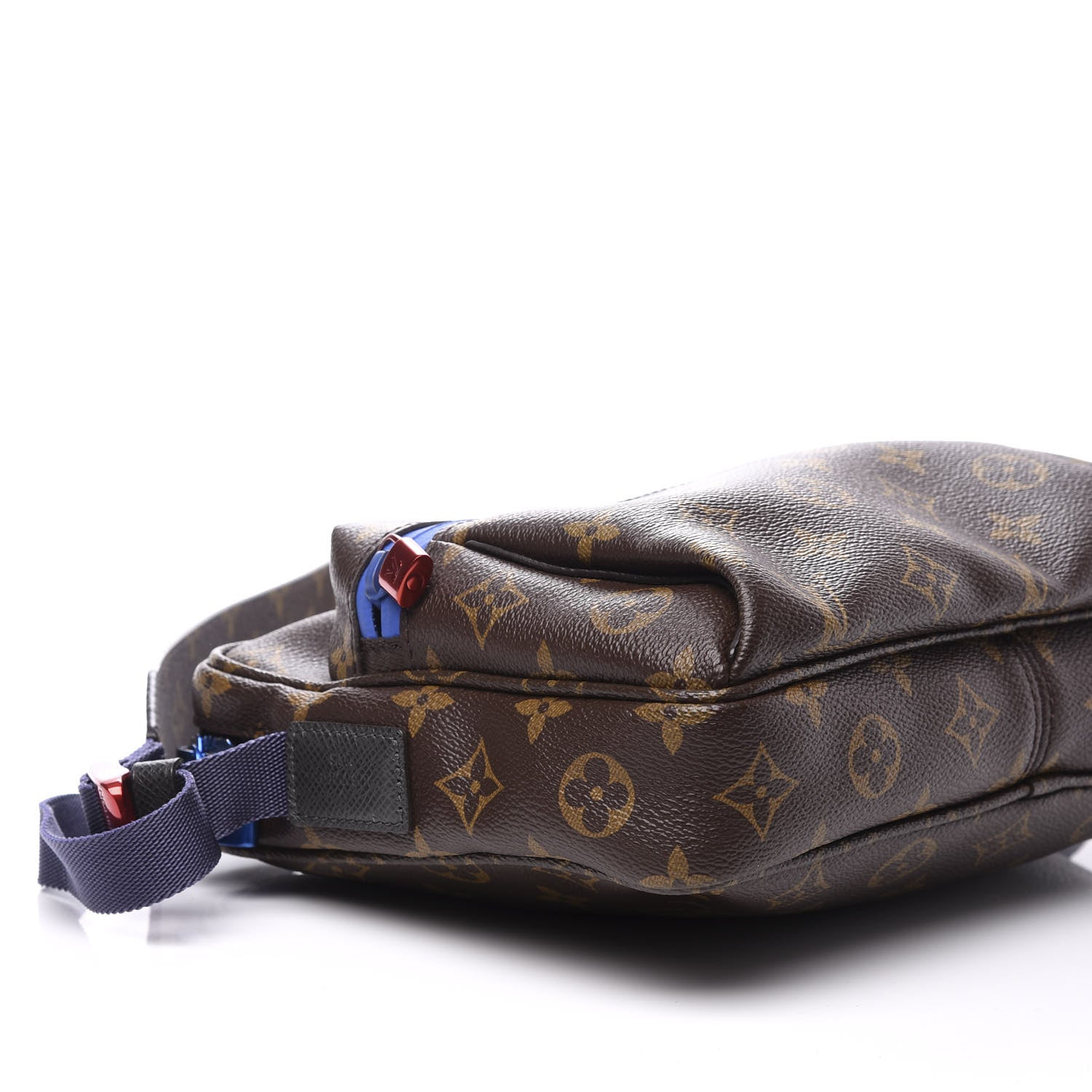 Louis Vuitton Monogram Outdoor Messenger PM 5 of 9
