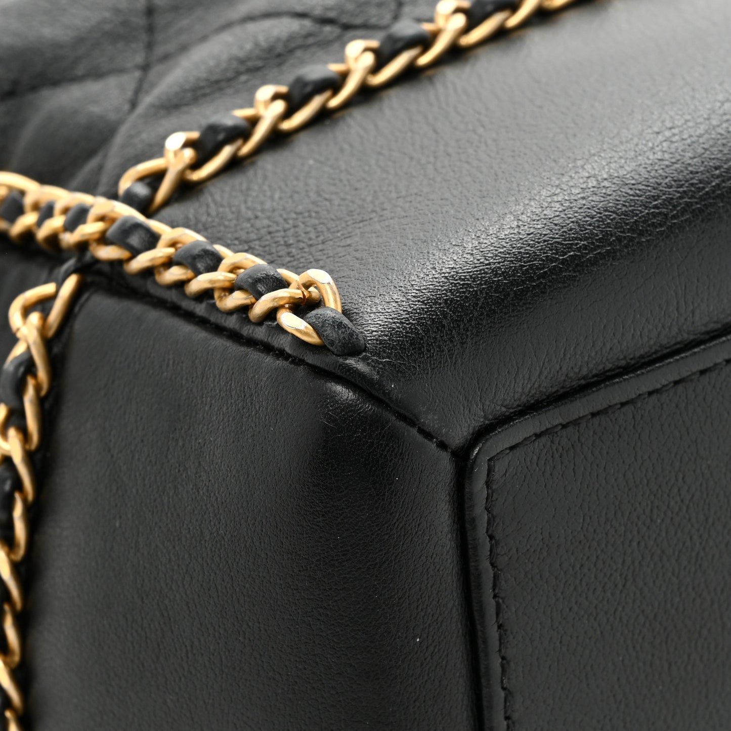 Calfskin Quilted Chain Lines Shopping Tote Black