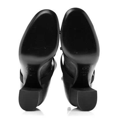 Chanel Stretch Iridescent Lambskin Patent Pearl CC Bow Cap Toe Short Boots 37 Black 5 of 7