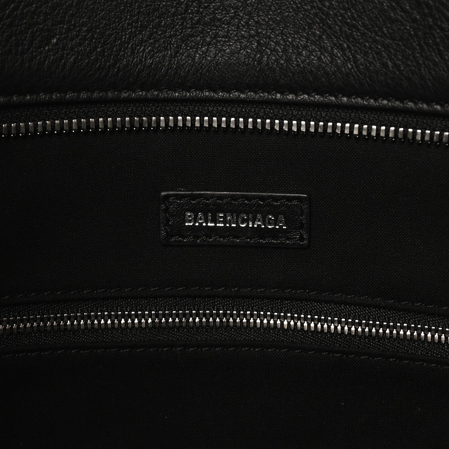 Balenciaga Smooth Calfskin Everyday East West Tote Bag Grey Black White 6 of 9
