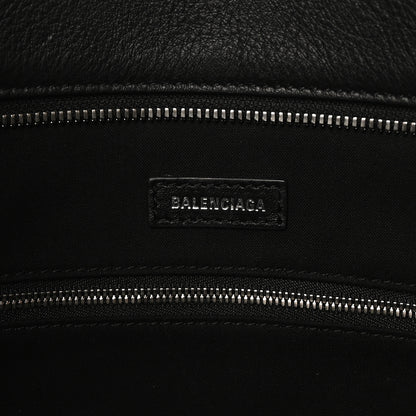 Balenciaga Smooth Calfskin Everyday East West Tote Bag Grey Black White 6 of 9