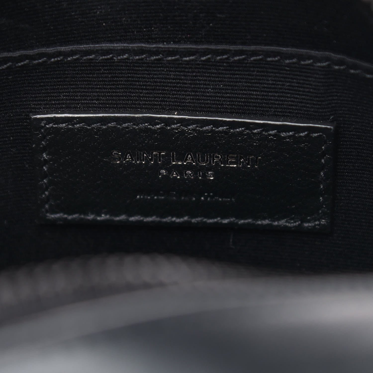 Saint Laurent Calfskin Matelasse Chevron Round Vinyle Camera Bag Black 6 of 9