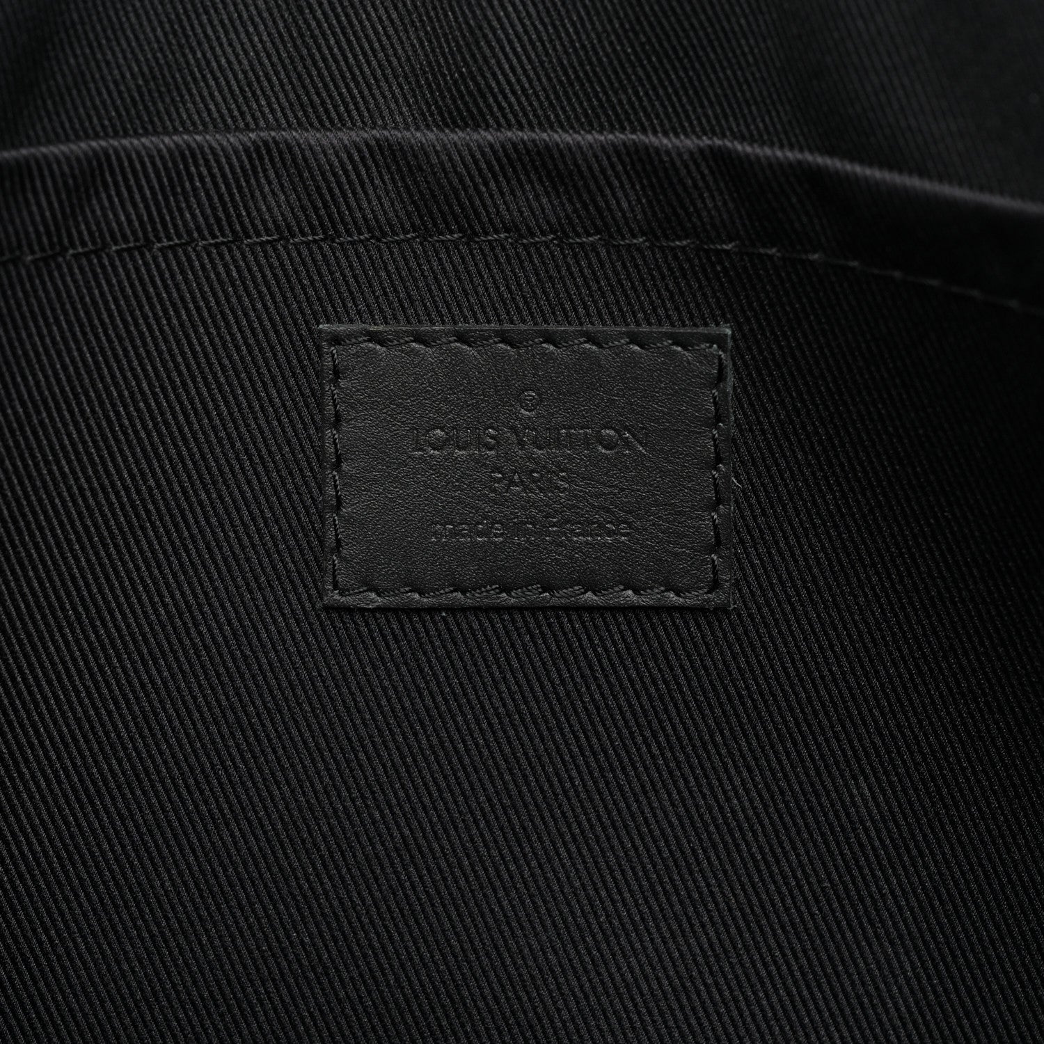 Louis Vuitton Damier Infini Discovery Pochette GM Onyx 6 of 11