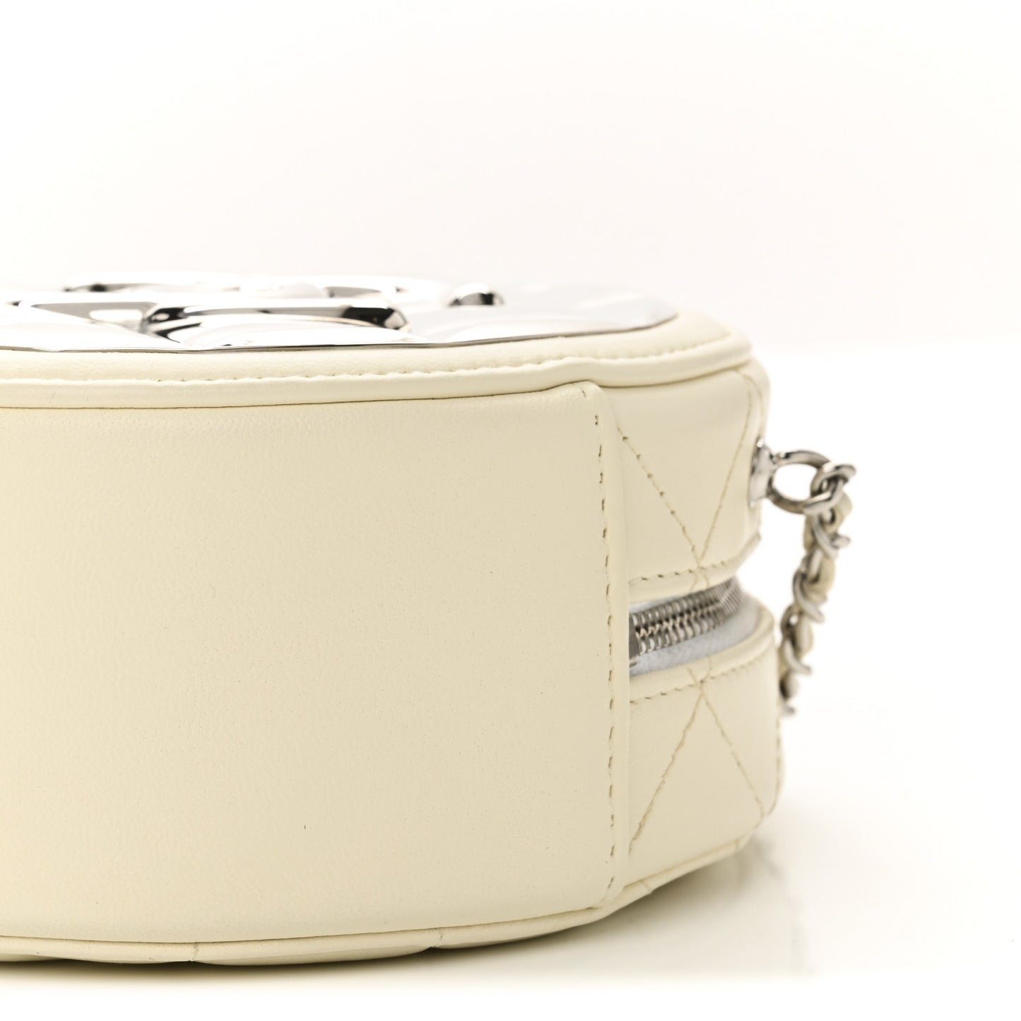 Lambskin Metal Quilted Round Clutch With Chain White Silver