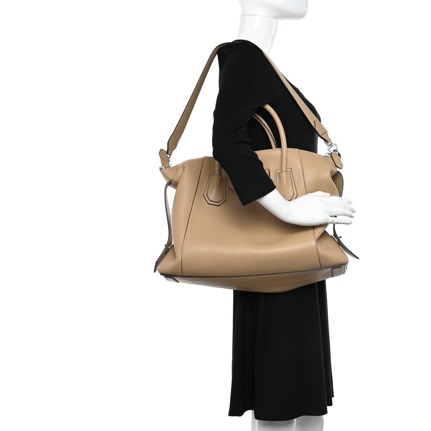 Givenchy Soft Calfskin Medium Soft Antigona Beige 3 of 9