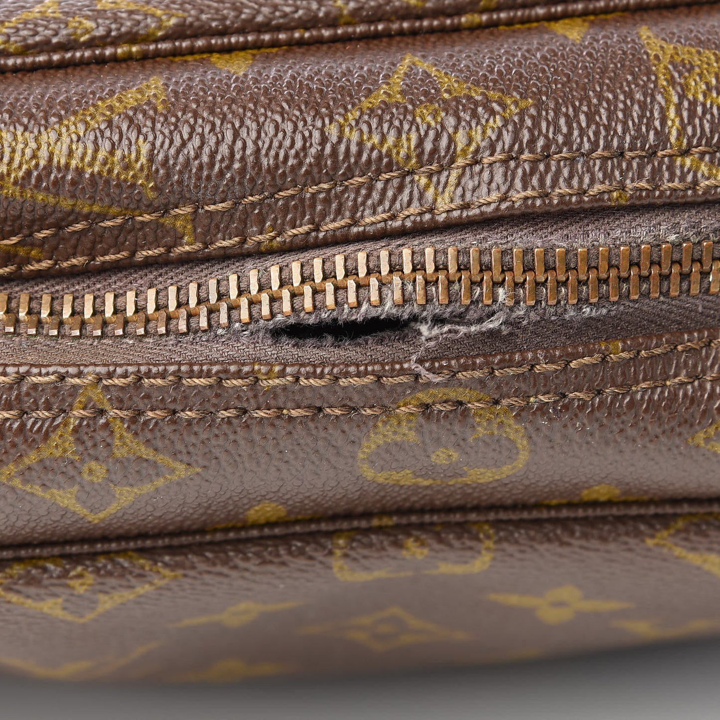 Monogram Trousse Toilette 28