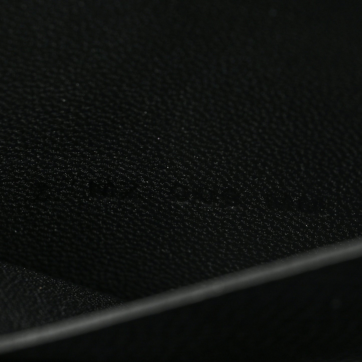 Epsom Constance Slim Wallet Black