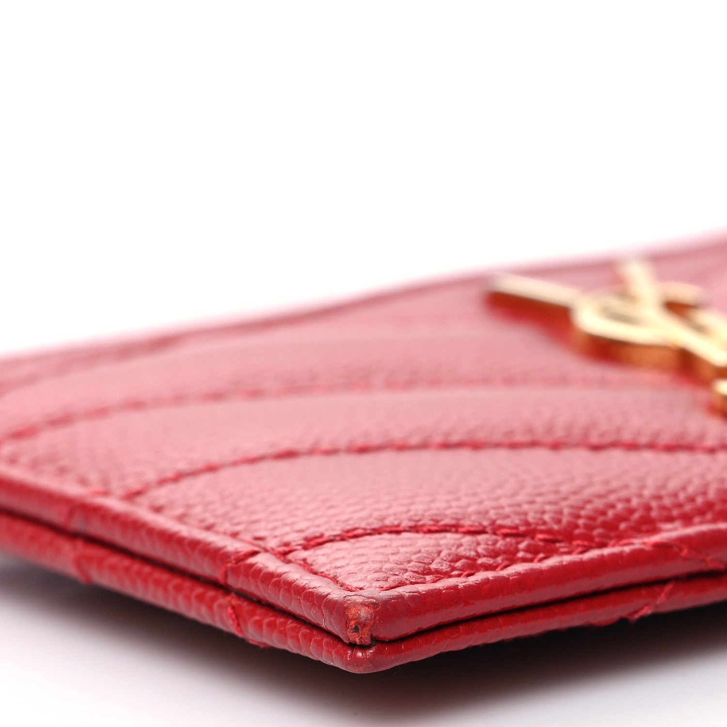 Saint Laurent Grain De Poudre Matelasse Chevron Monogram Credit Card Case Rouge Eros 9 of 15