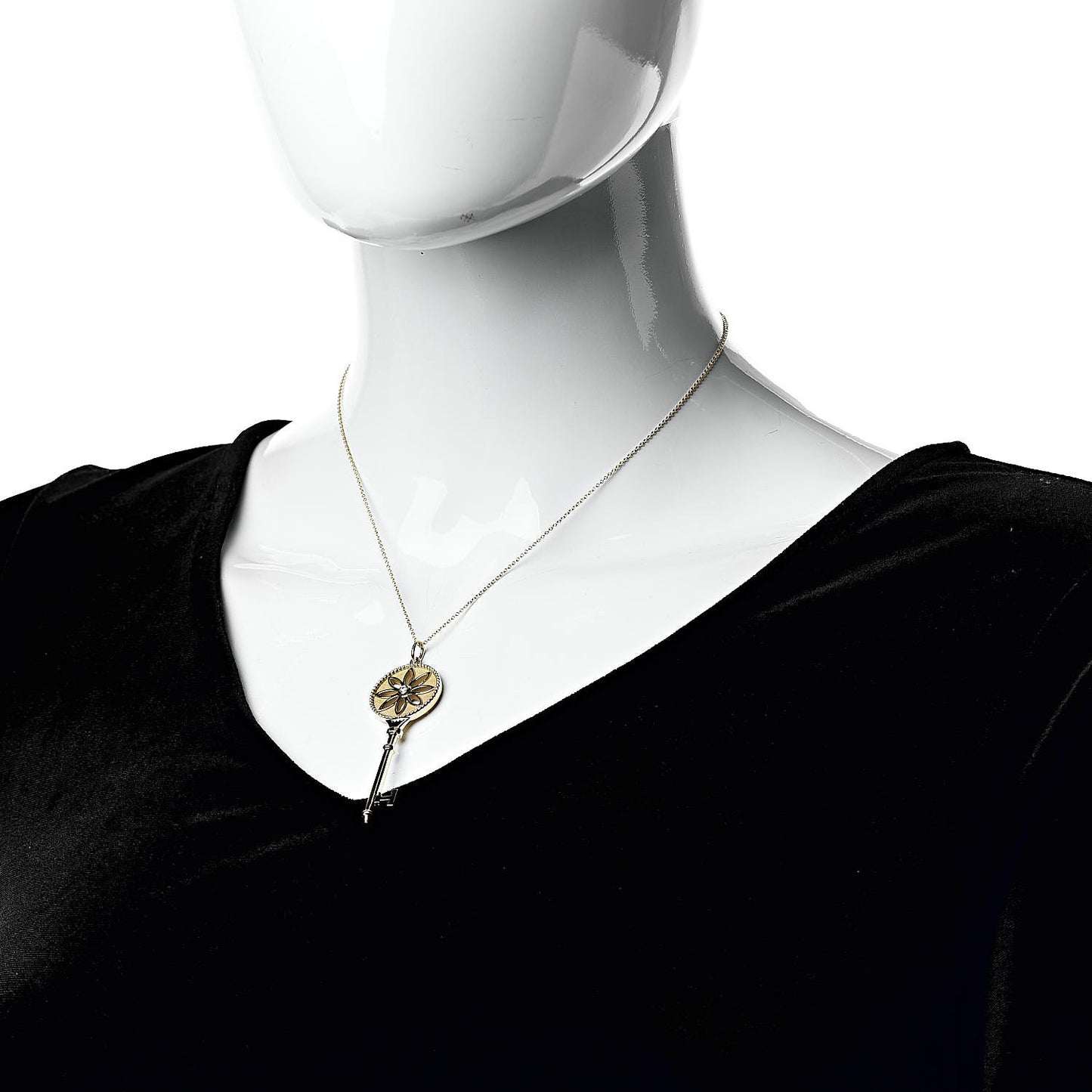 18K Yellow Gold Diamond Large Daisy Key Pendant Necklace