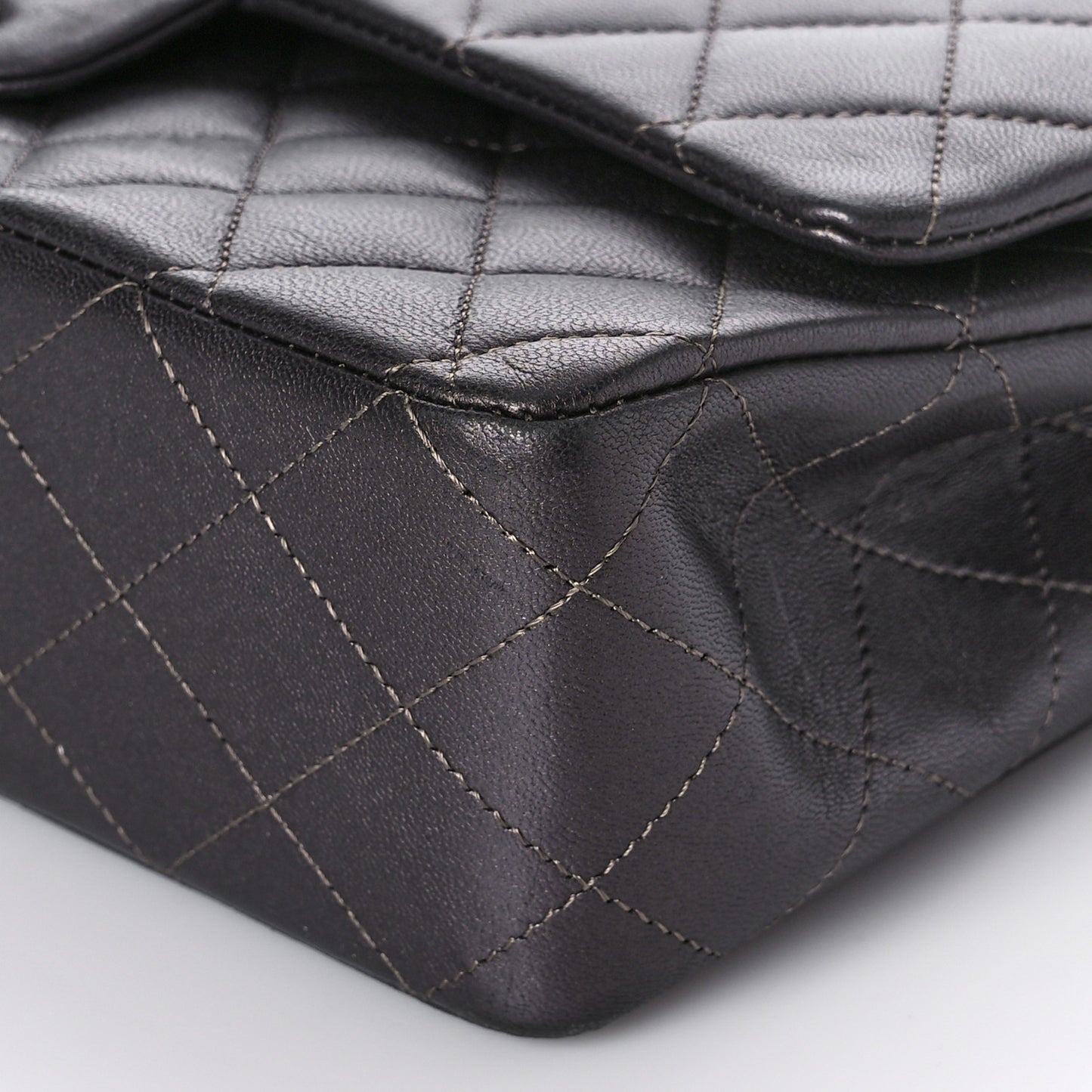 Metallic Lambskin Quilted Medium Double Flap Pewter