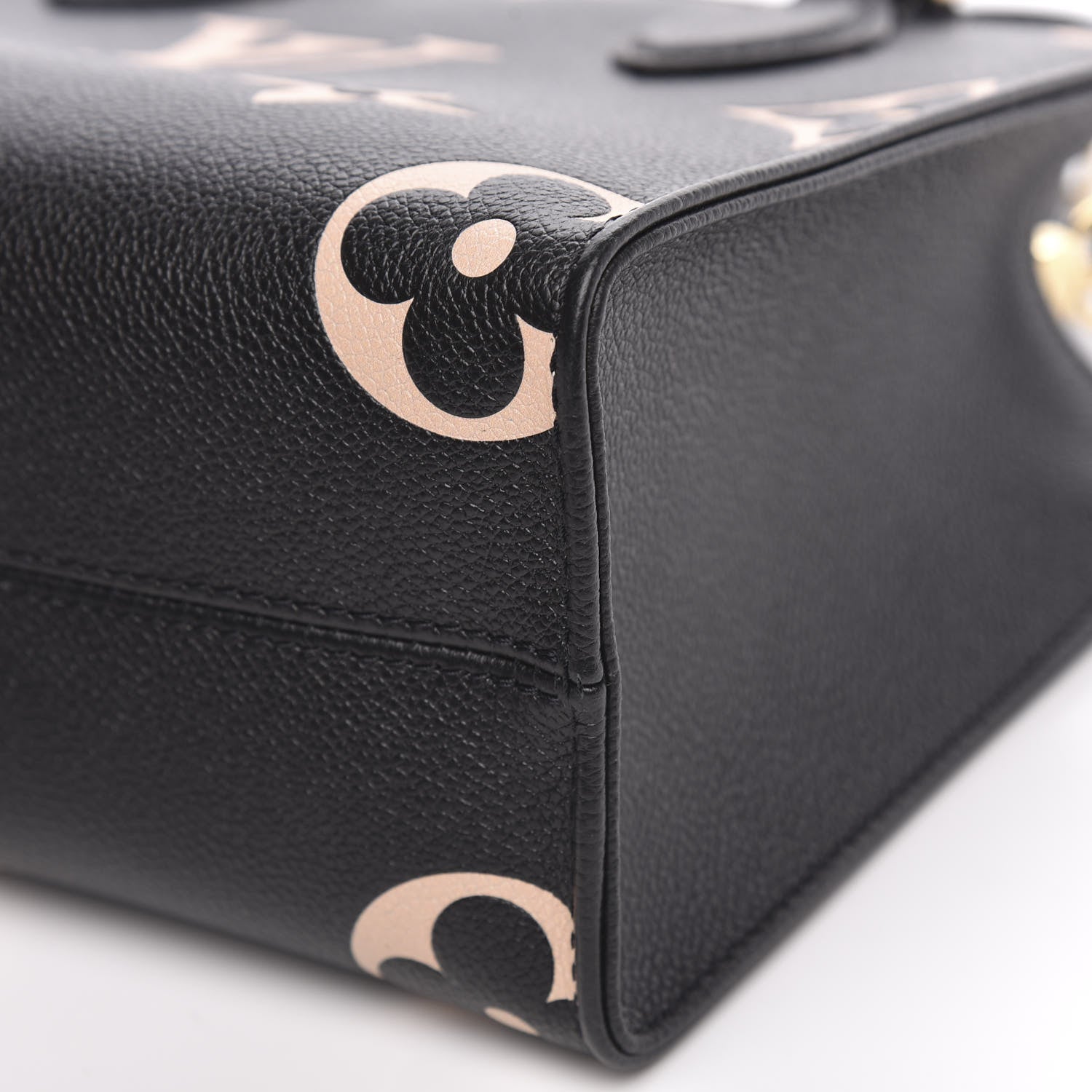 Louis Vuitton Empreinte Monogram Giant Onthego PM Black Beige 9 of 10