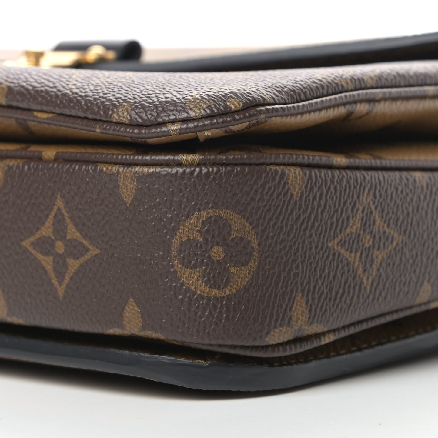 Reverse Monogram Pochette Metis
