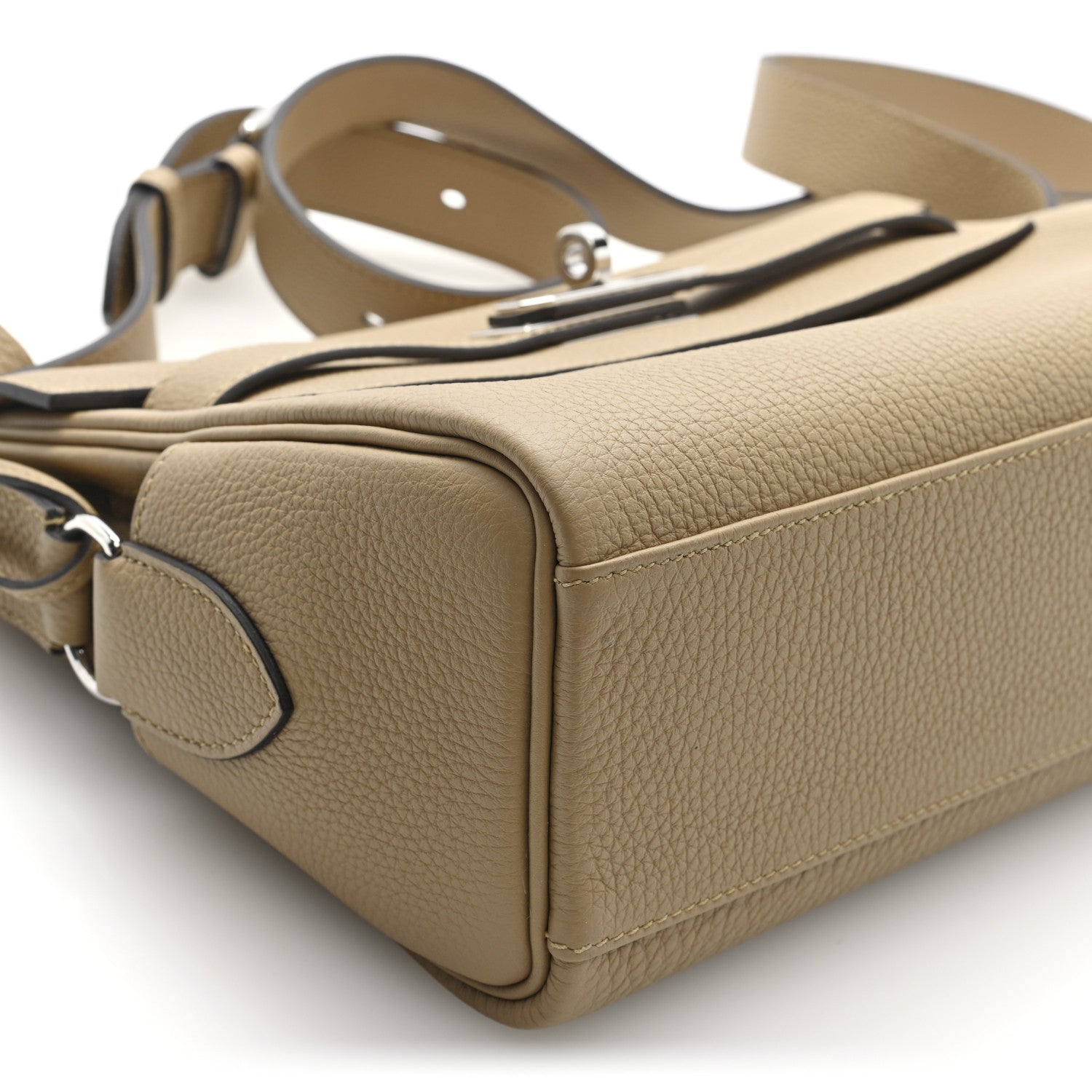 Hermes Togo Kelly Messenger PM Trench 1781747 – FASHIONPHILE