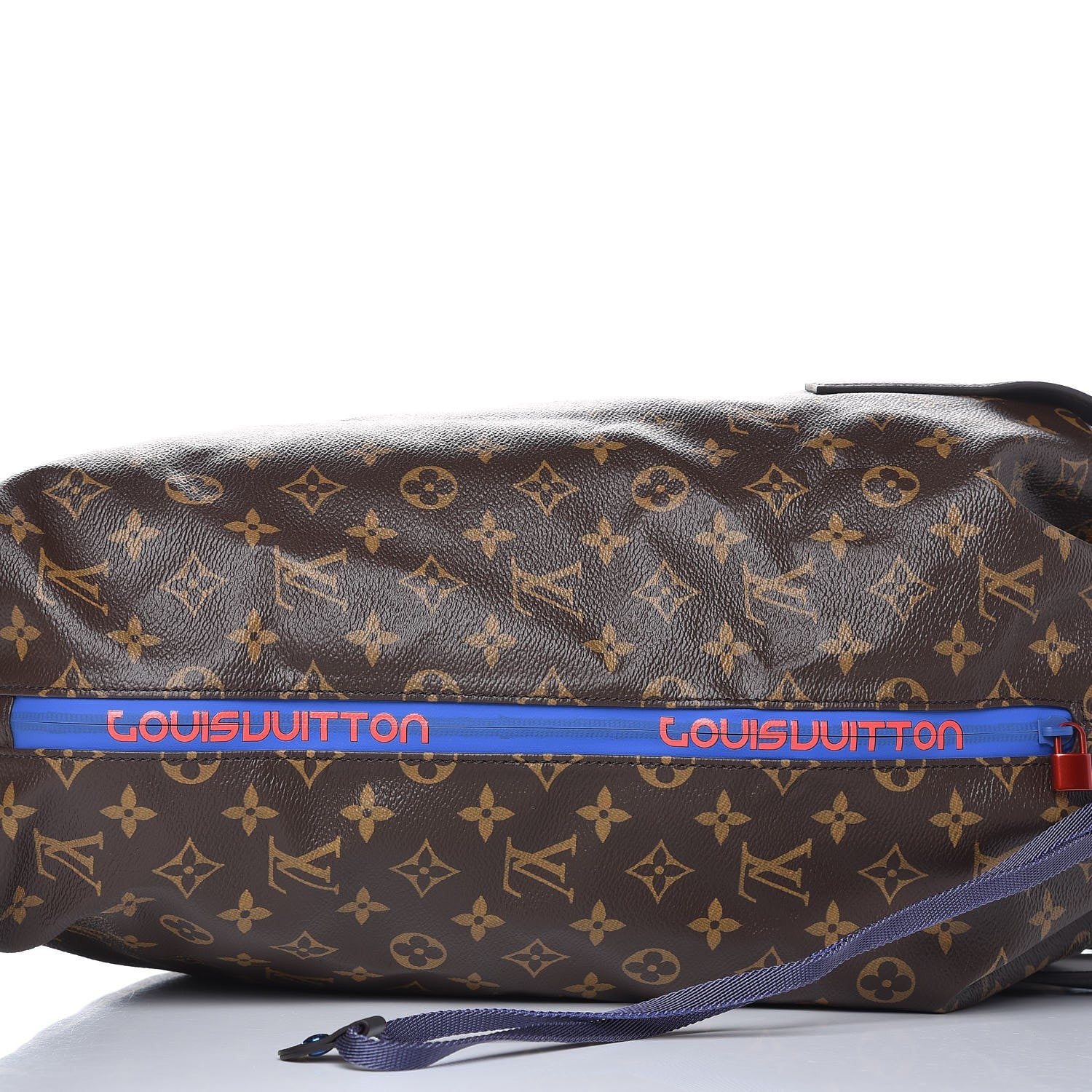 Louis Vuitton Monogram Cabas Light 8 of 8