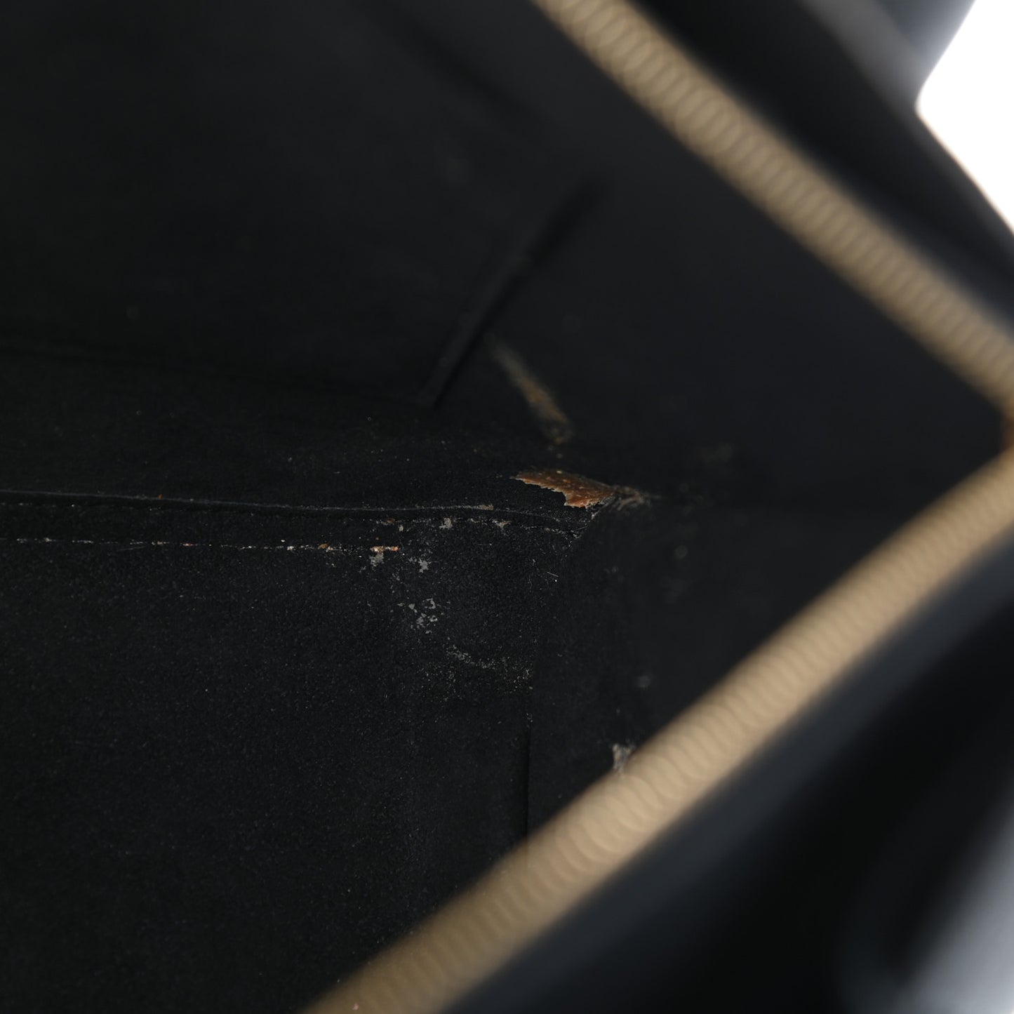 Calfskin Lockmeto Black