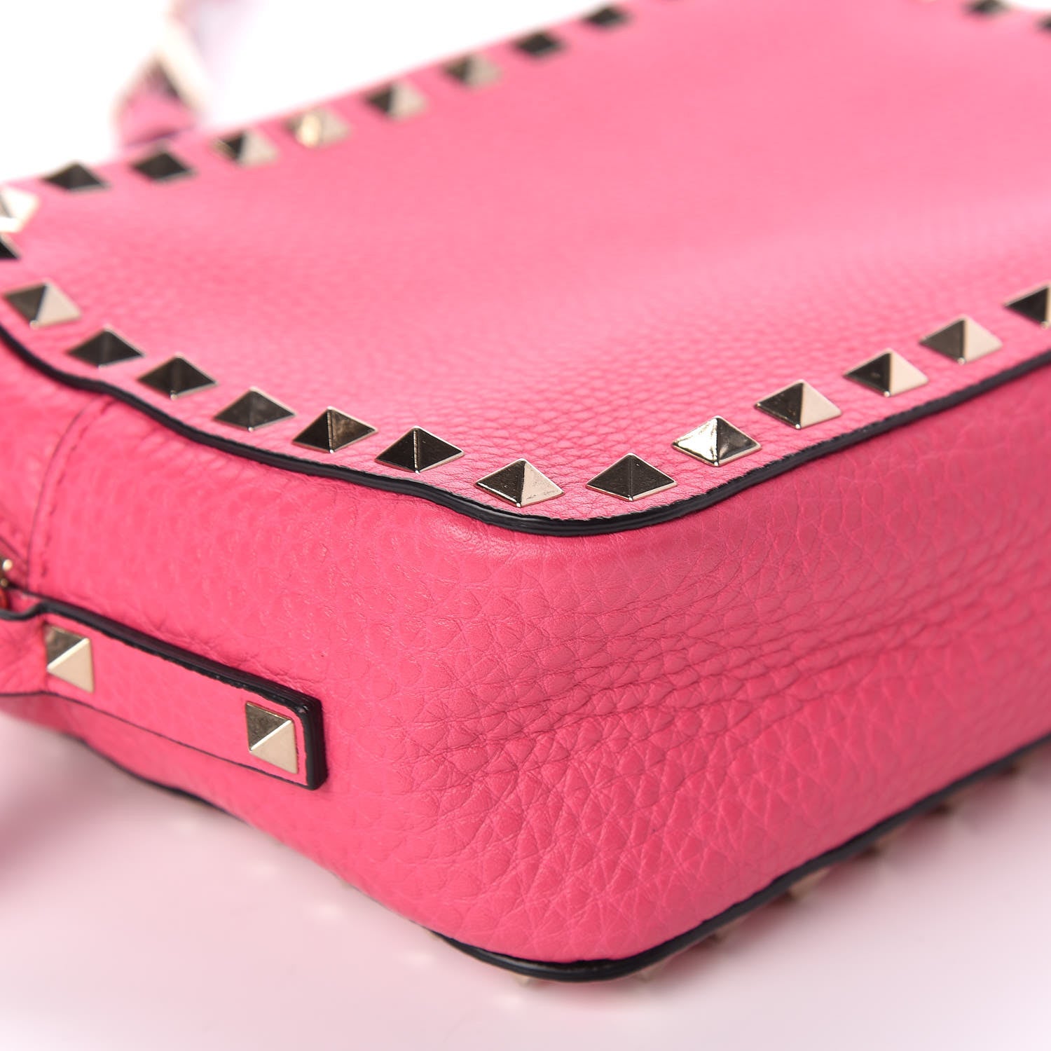 Valentino Garavani Pebbled Calfskin Rockstud Camera Crossbody Bag Peony 5 of 12