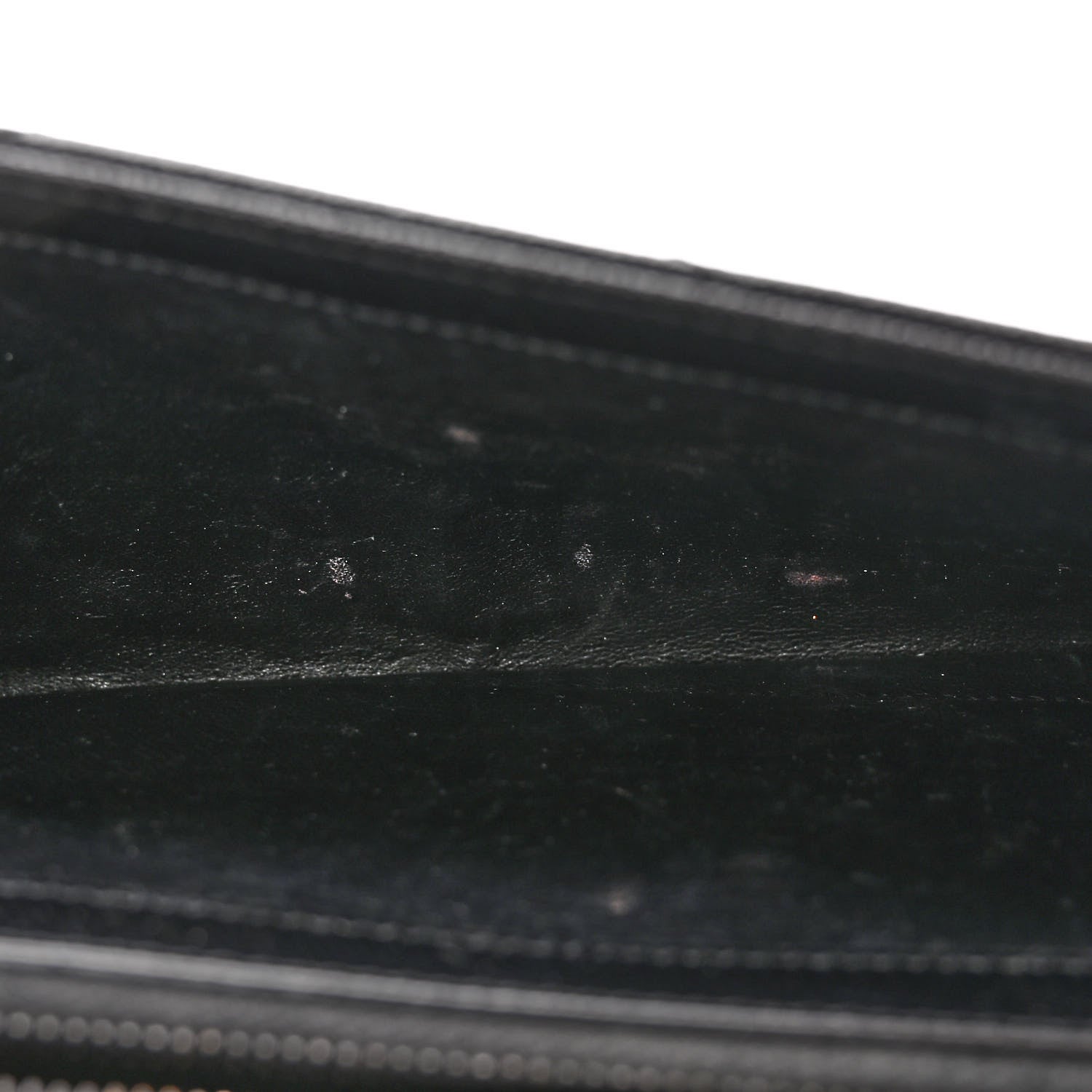 Saint Laurent Grain De Poudre Matelasse Chevron Monogram Monochrome Chain Wallet Black 10 of 12