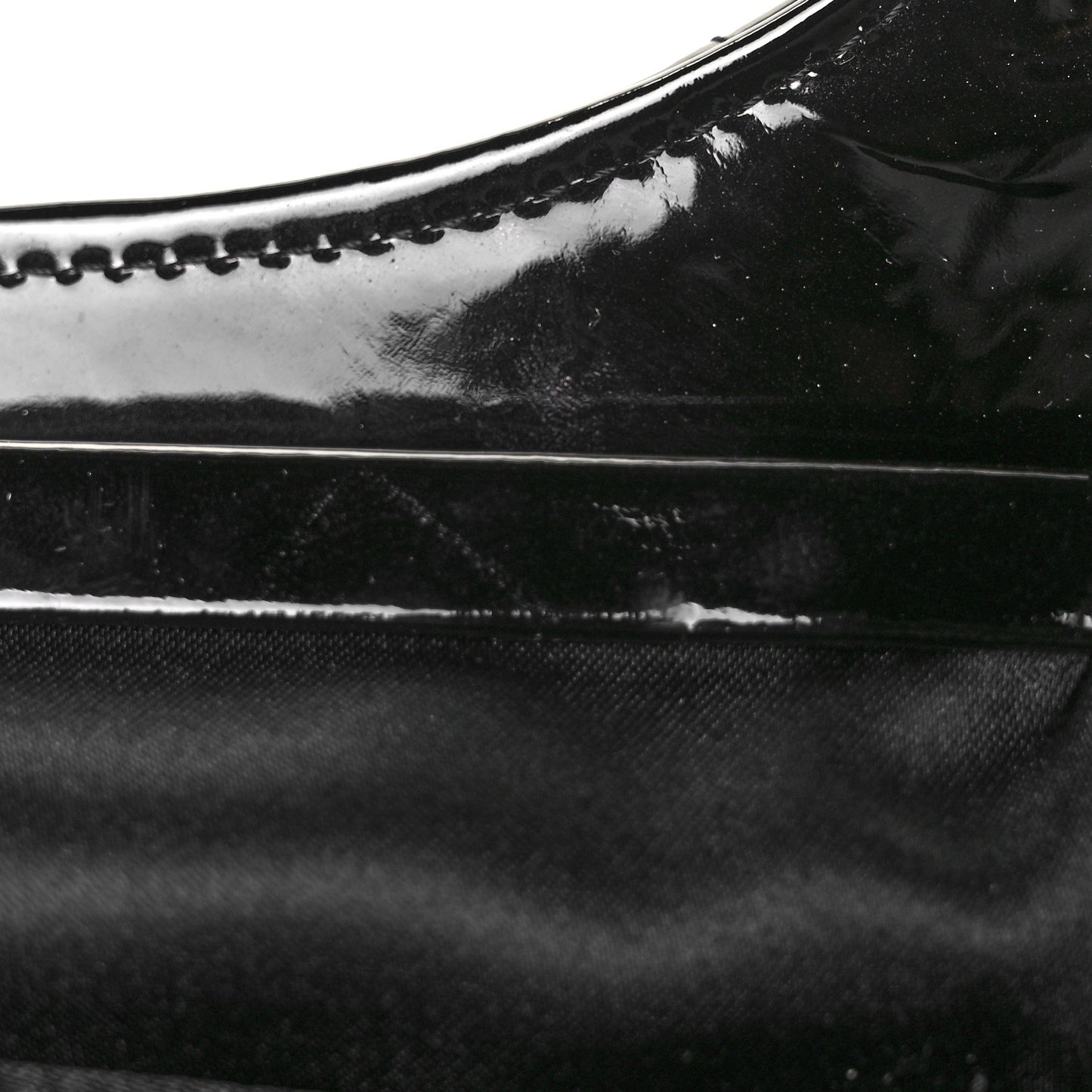 Patent Chocolate Bar Quilted CC Shoulder Bag Black