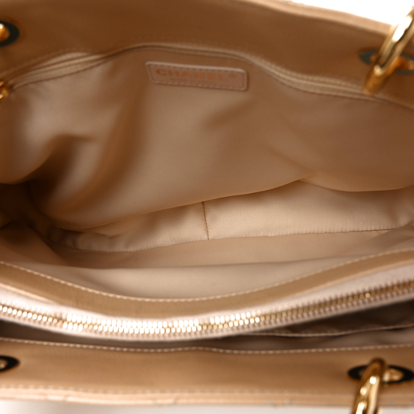 Caviar Quilted Grand Shopping Tote GST Beige Clair