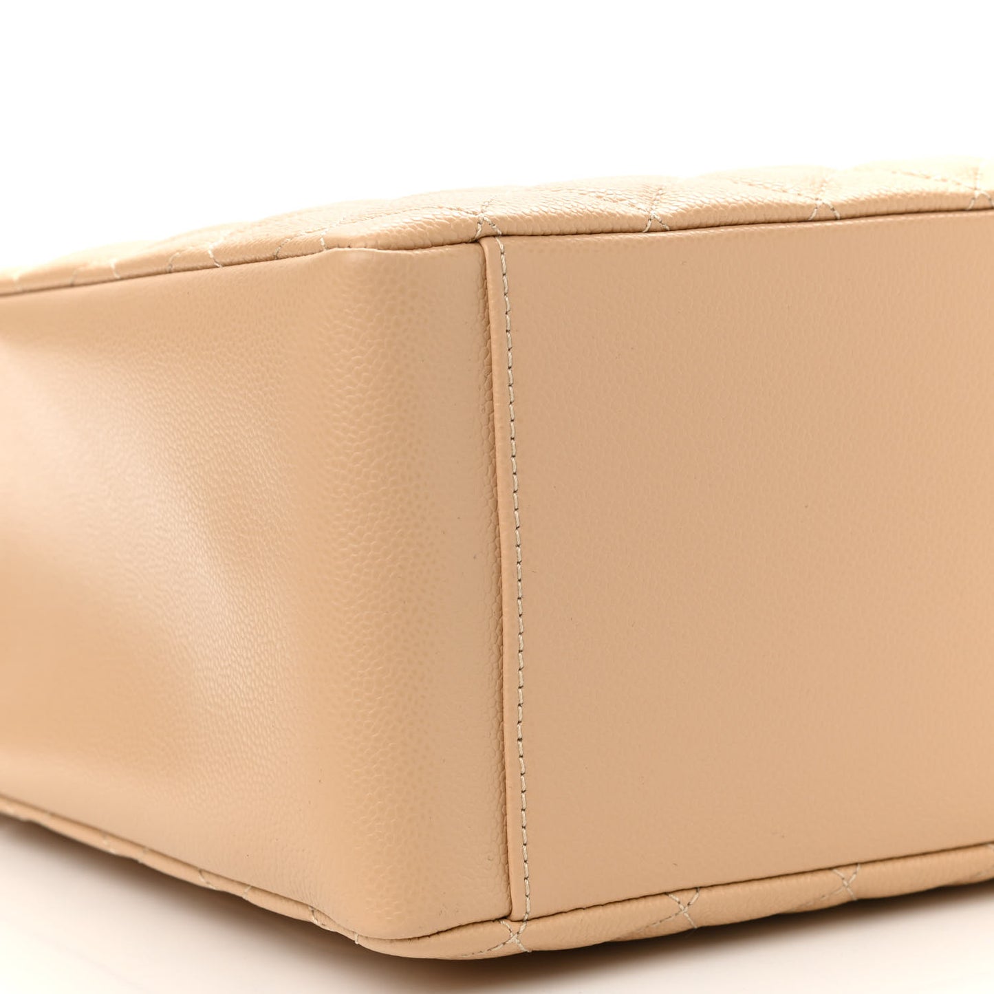 Caviar Quilted Grand Shopping Tote GST Beige Clair