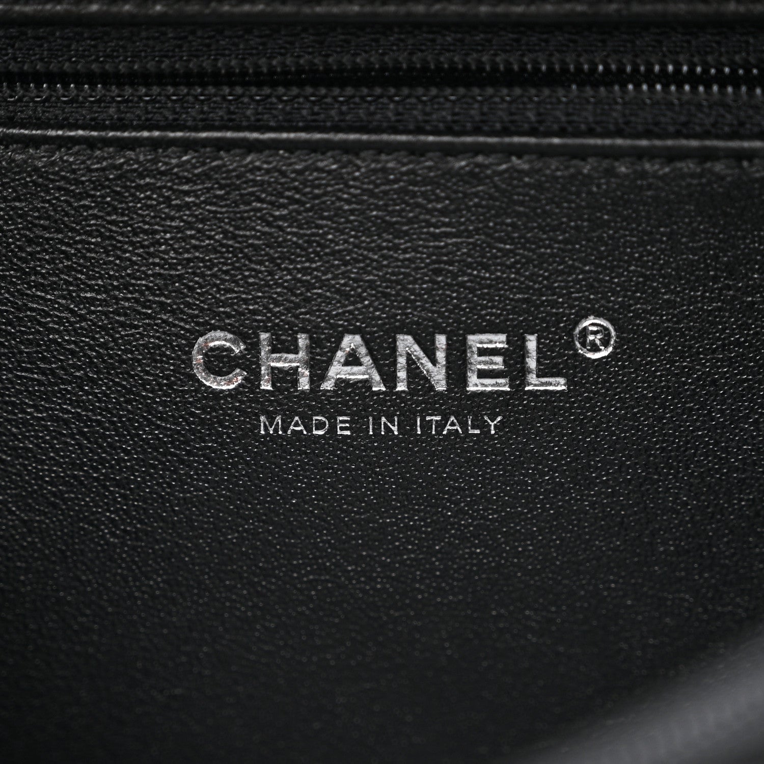 Chanel Metallic Caviar Quilted Medium CC Filigree Vanity Case Dark Silver 6 of 11