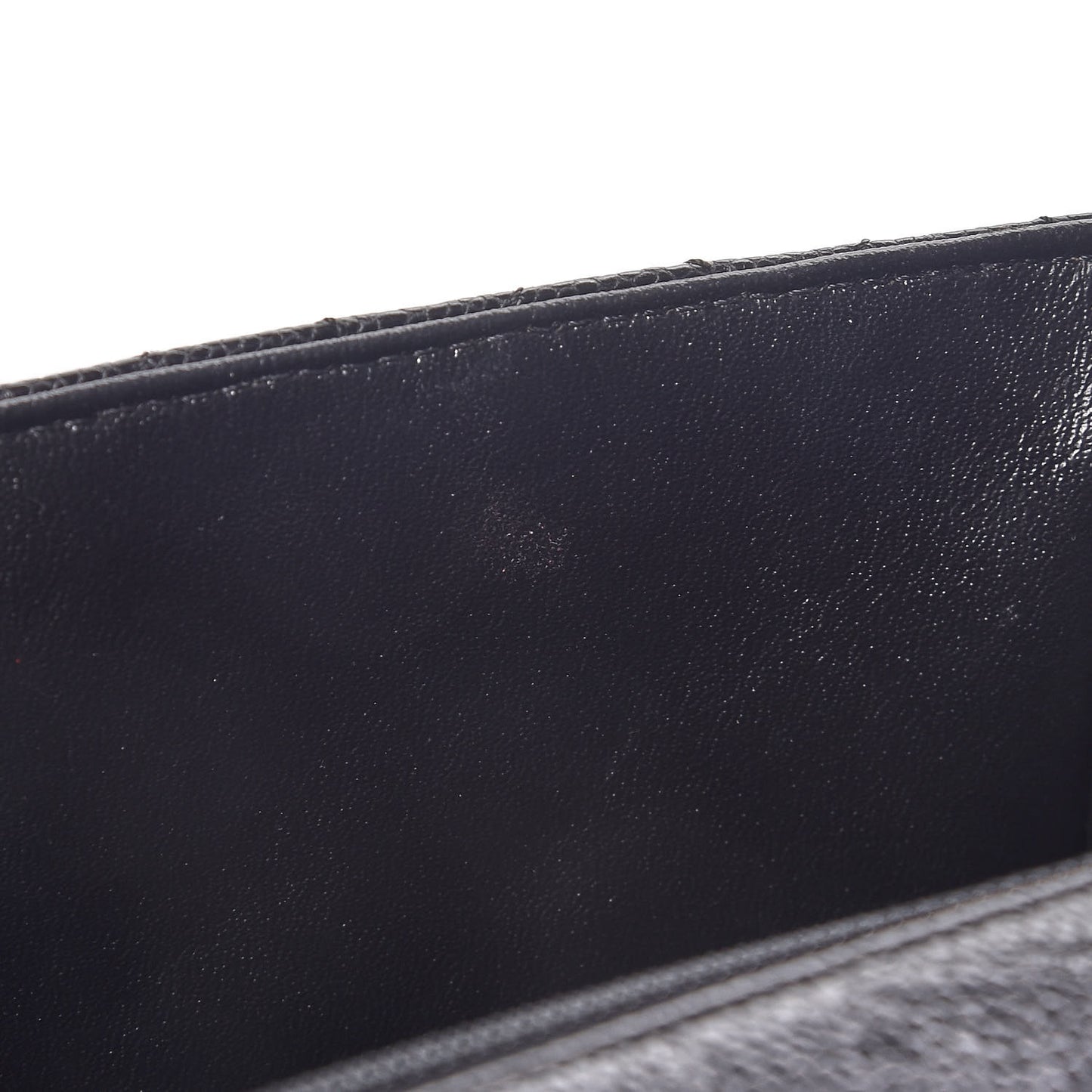 Crumpled Grained Calfskin Quilted Medium Single Flap Black