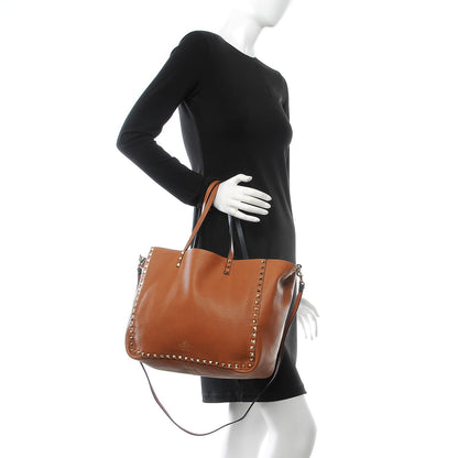 Valentino Garavani Pebbled Calfskin Medium Rockstud Reversible Tote Light Cuir Marine 4 of 12
