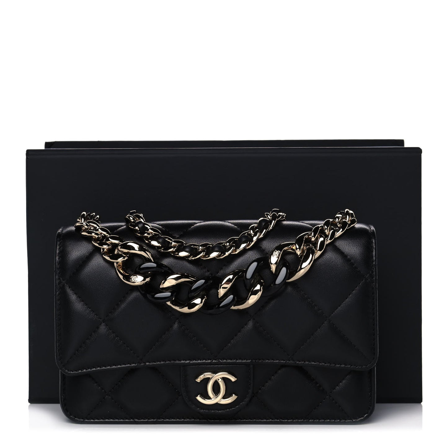 Lambskin Plexi Quilted Wallet On Chain WOC Black