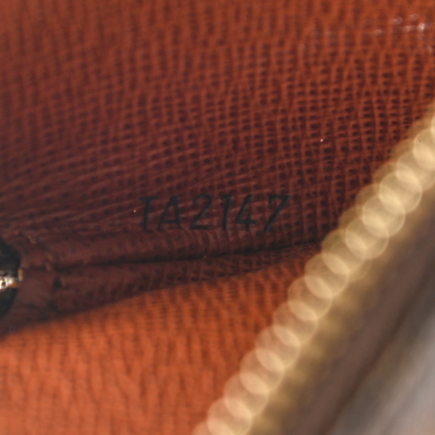 Louis Vuitton Monogram Round Coin Purse 6 of 6