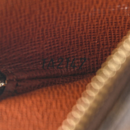 Louis Vuitton Monogram Round Coin Purse 6 of 6