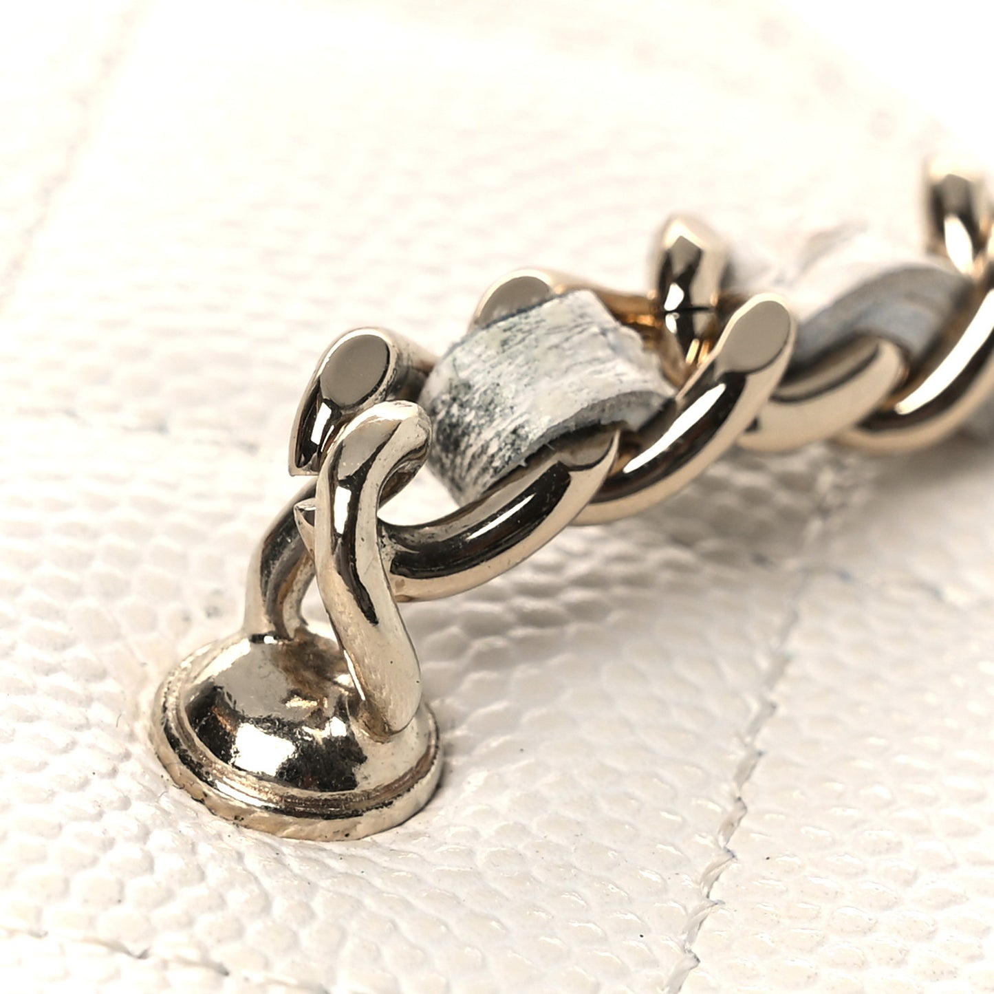 Caviar Quilted Crystal Hearts Small Vanity Case With Chain White
