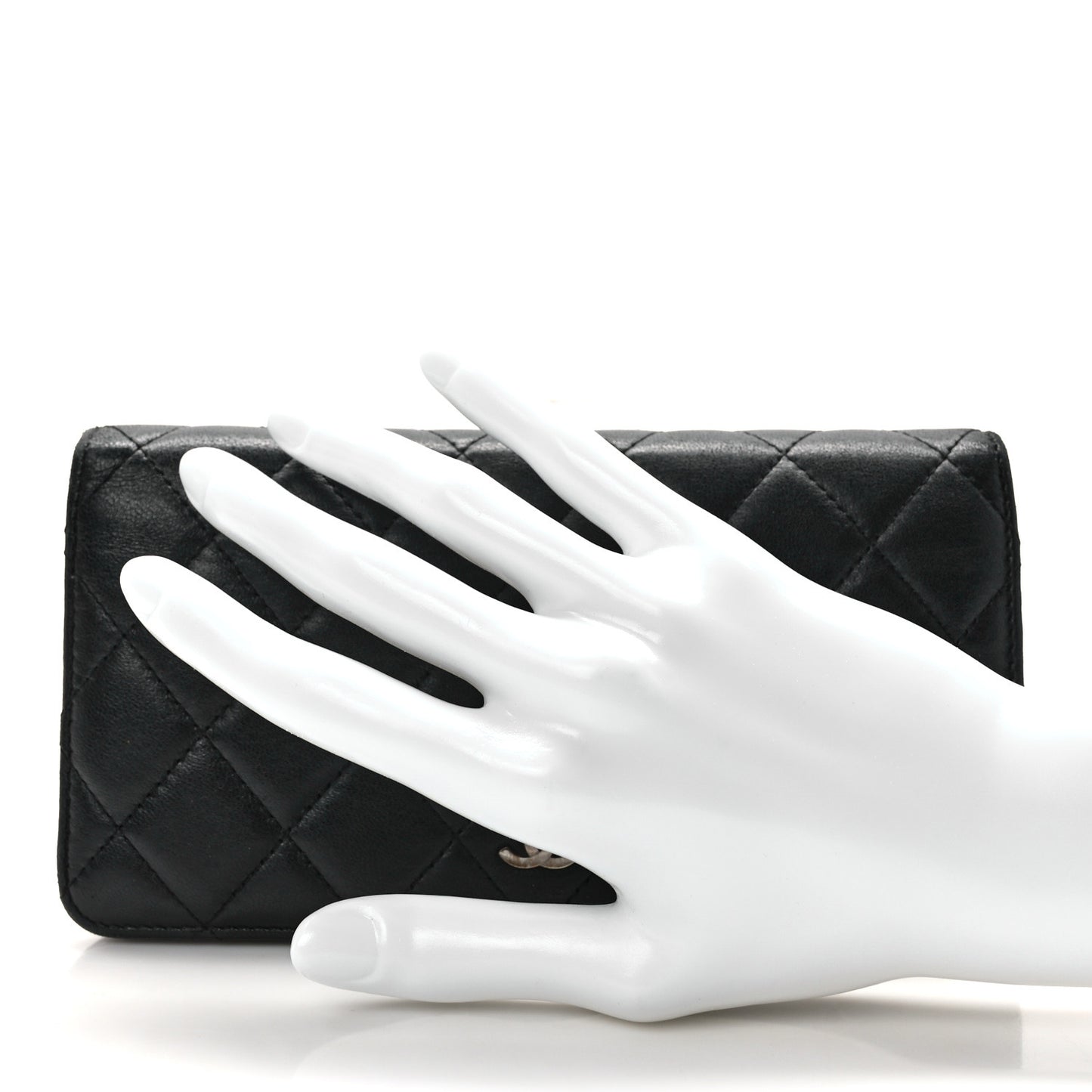 Lambskin Quilted Yen Wallet Black