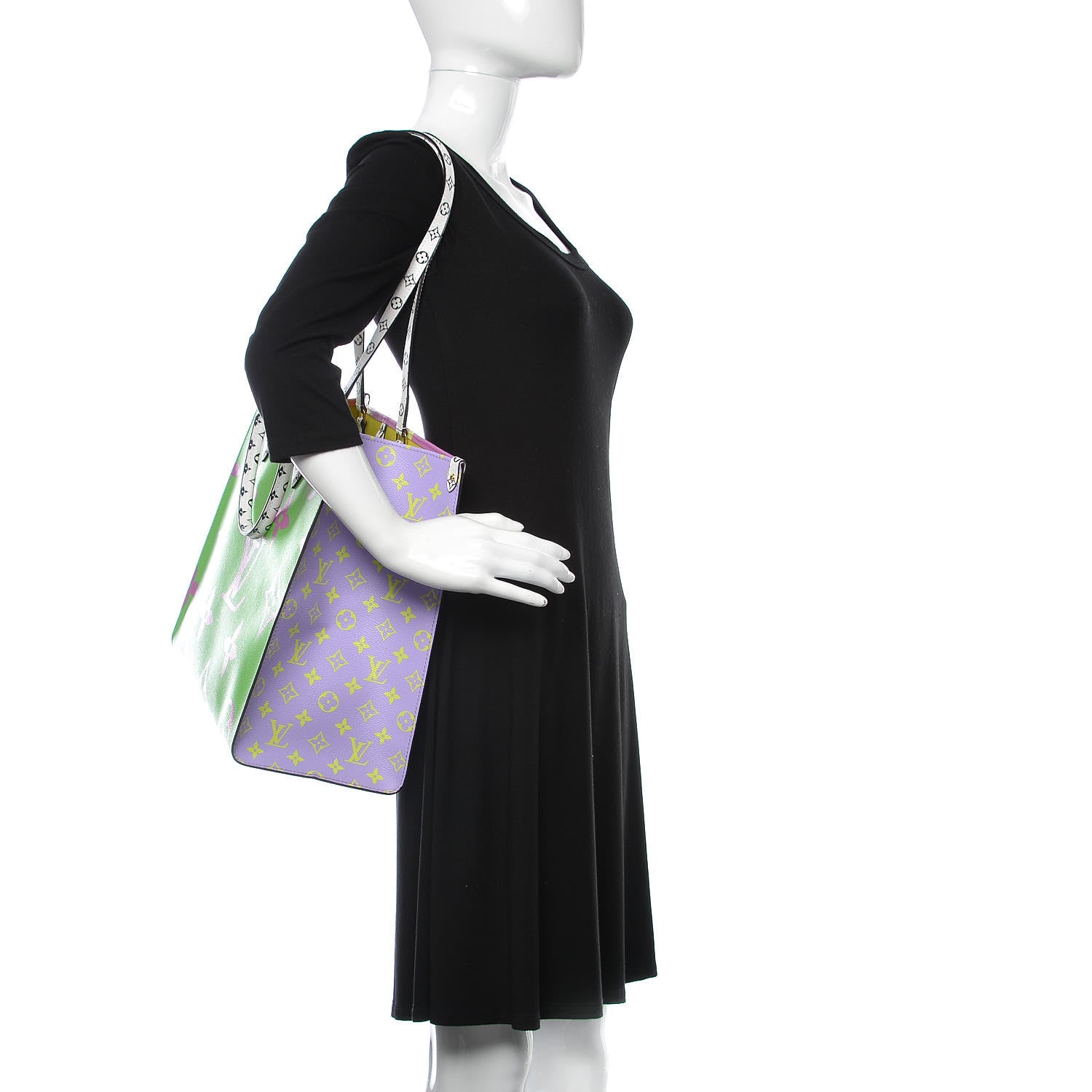 Louis Vuitton Monogram Giant Onthego GM Pink Lilac 2 of 10