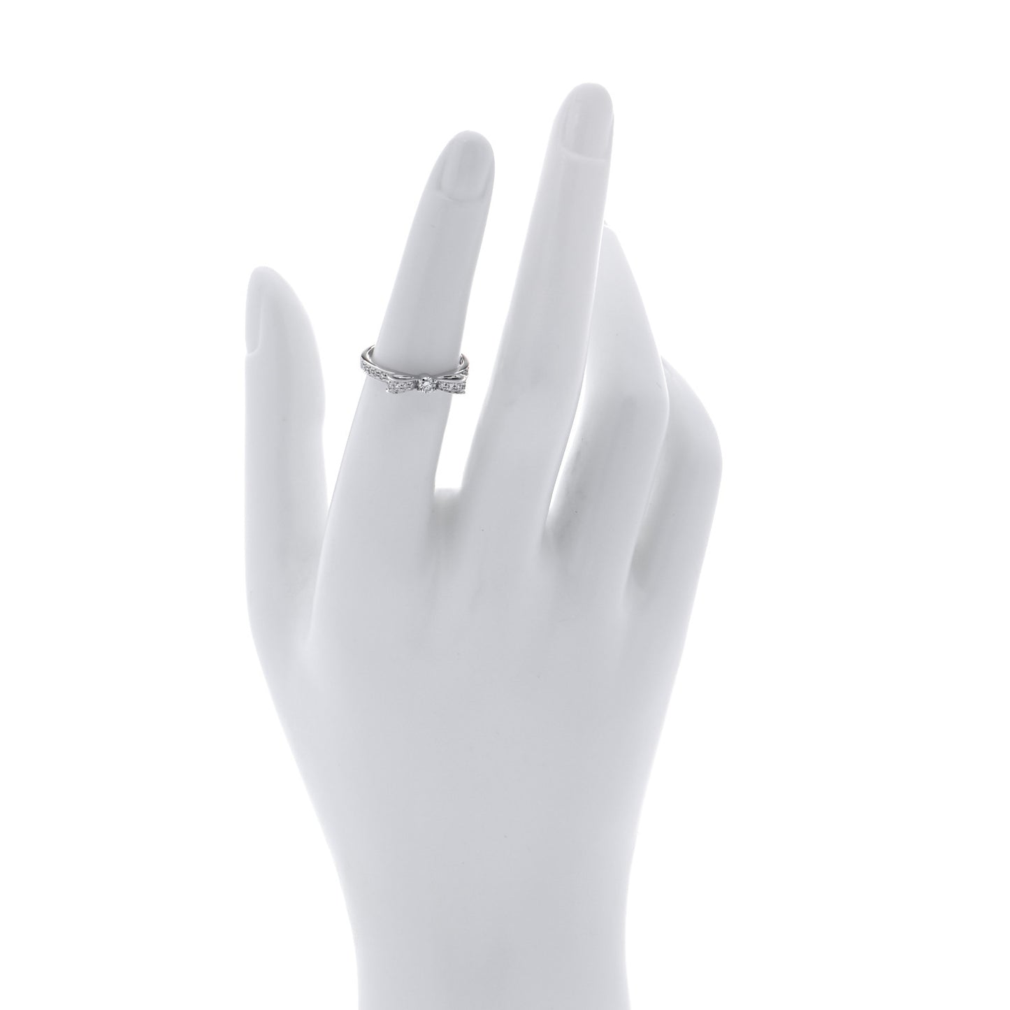 18K White Gold Diamond Ruban Ring 51 5.75
