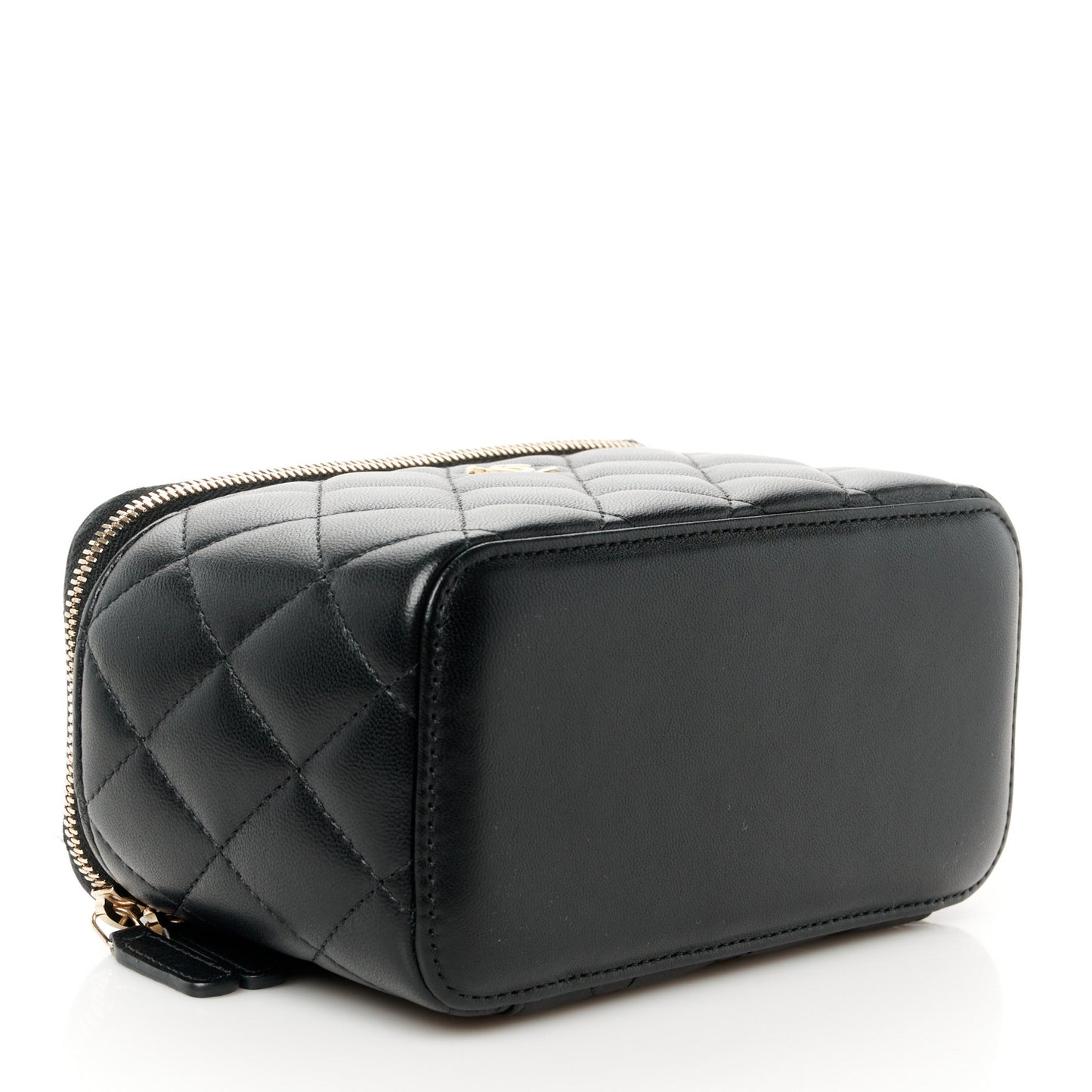 Lambskin Quilted Pearl Crush Small Vanity Case With Chain Black