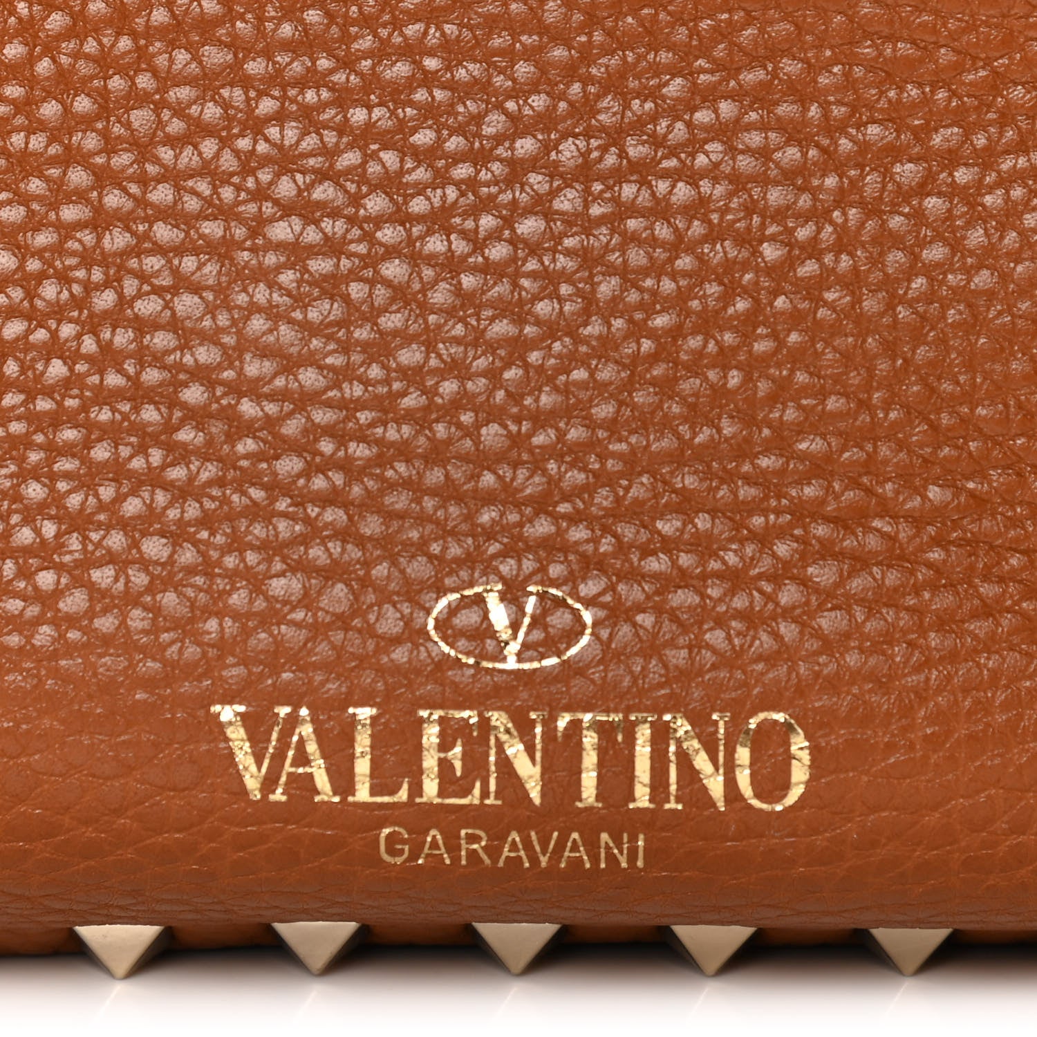 Valentino Garavani Pebbled Calfskin Small Rockstud Flip-Lock Messenger Bag Light Cuir 17 of 21