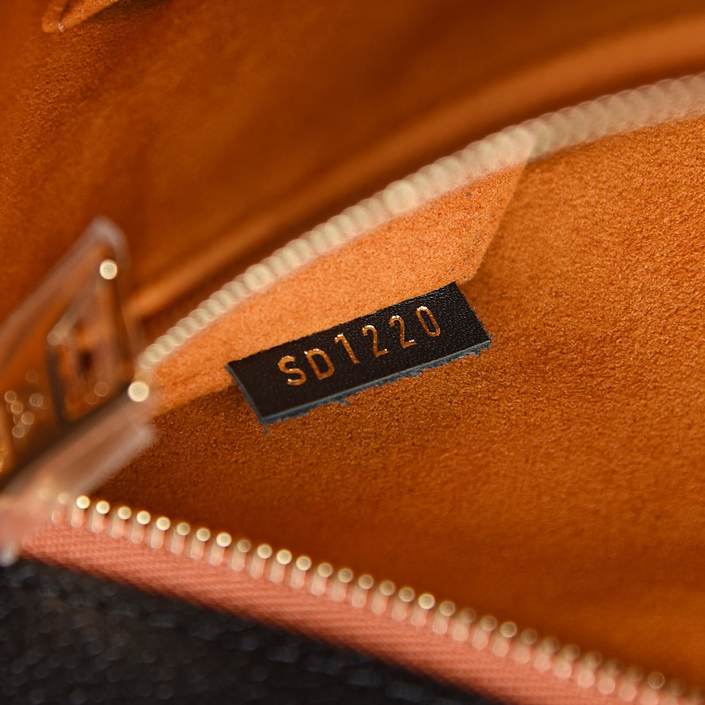 Empreinte Monogram Giant Onthego GM Black