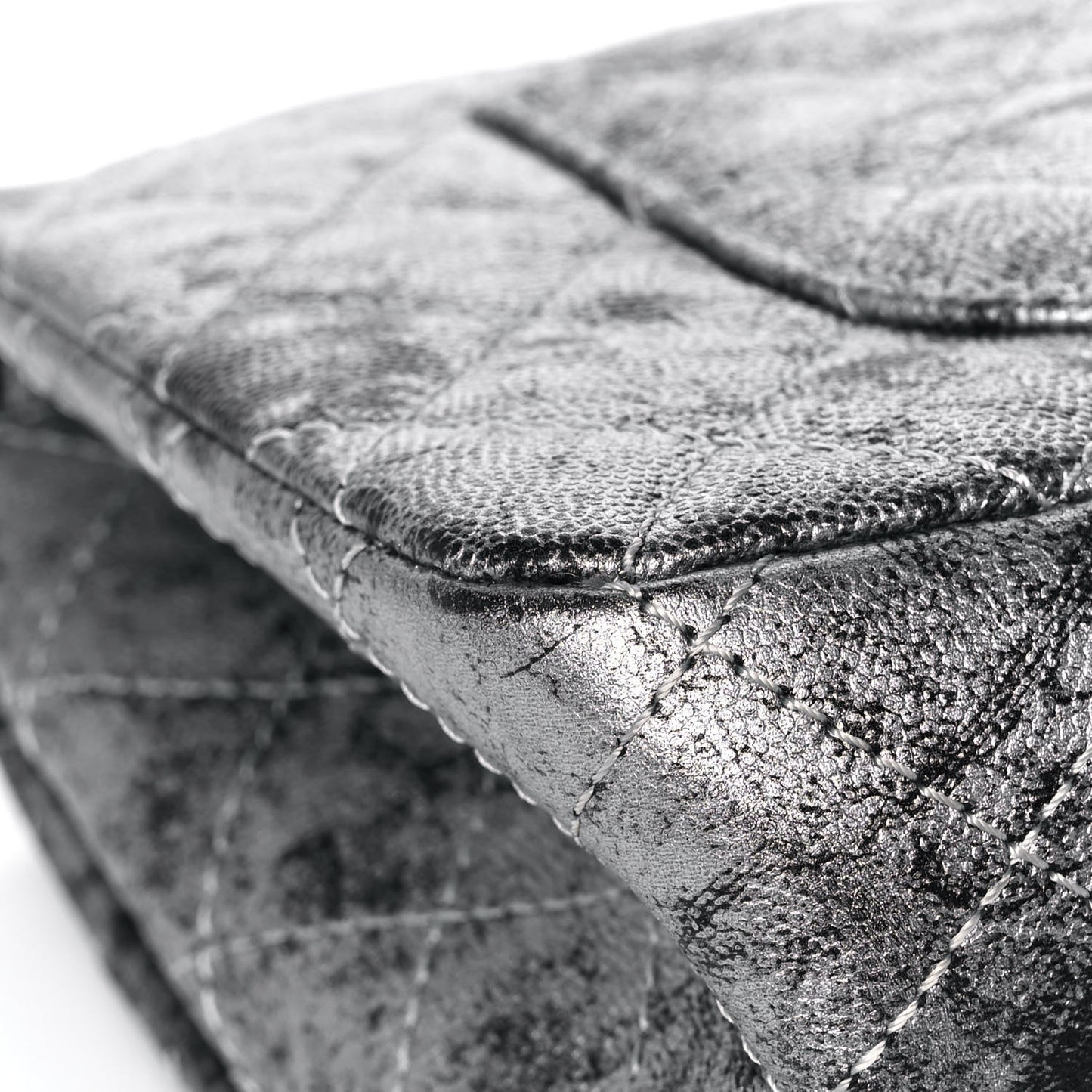 Metallic Caviar Quilted 2.55 Reissue 226 Flap Silver Black
