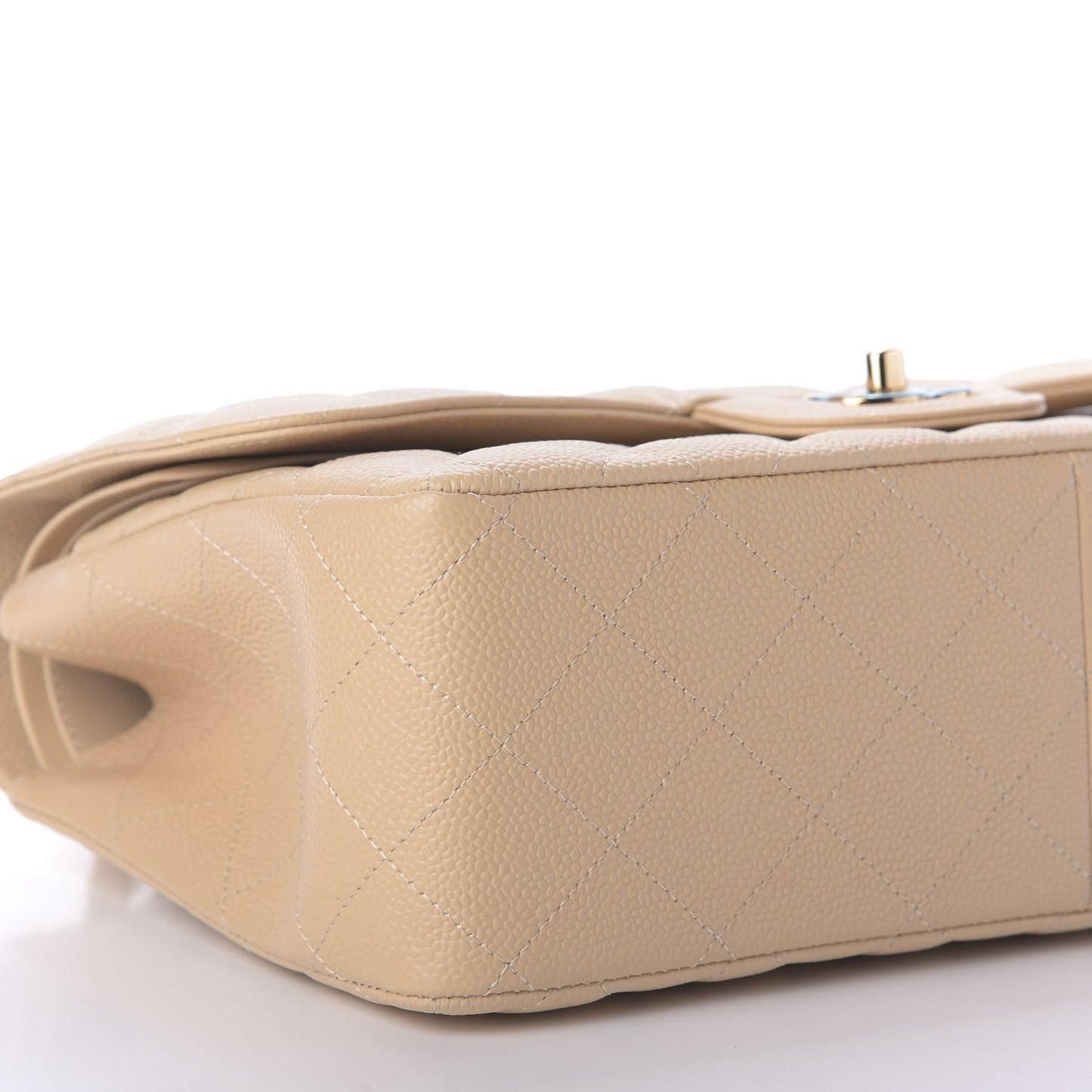 Caviar Quilted Jumbo Double Flap Beige Clair